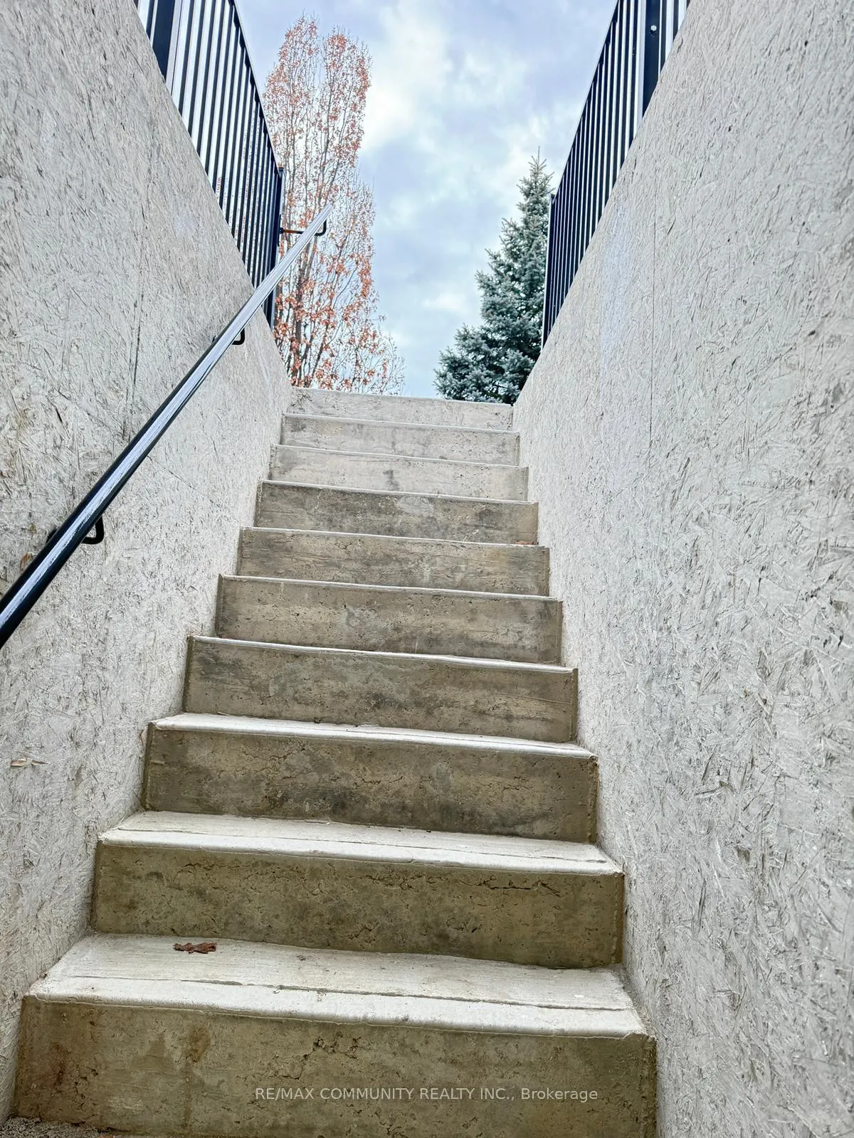 Photo 10 of Unit Main, 36 Foothill Street, Whitby, Pringle Creek — HOMEH