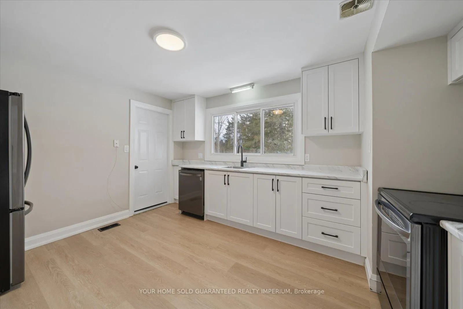 Photo 8 of 2113 Brownsville Road, Clarington, Rural Clarington — HOMEH