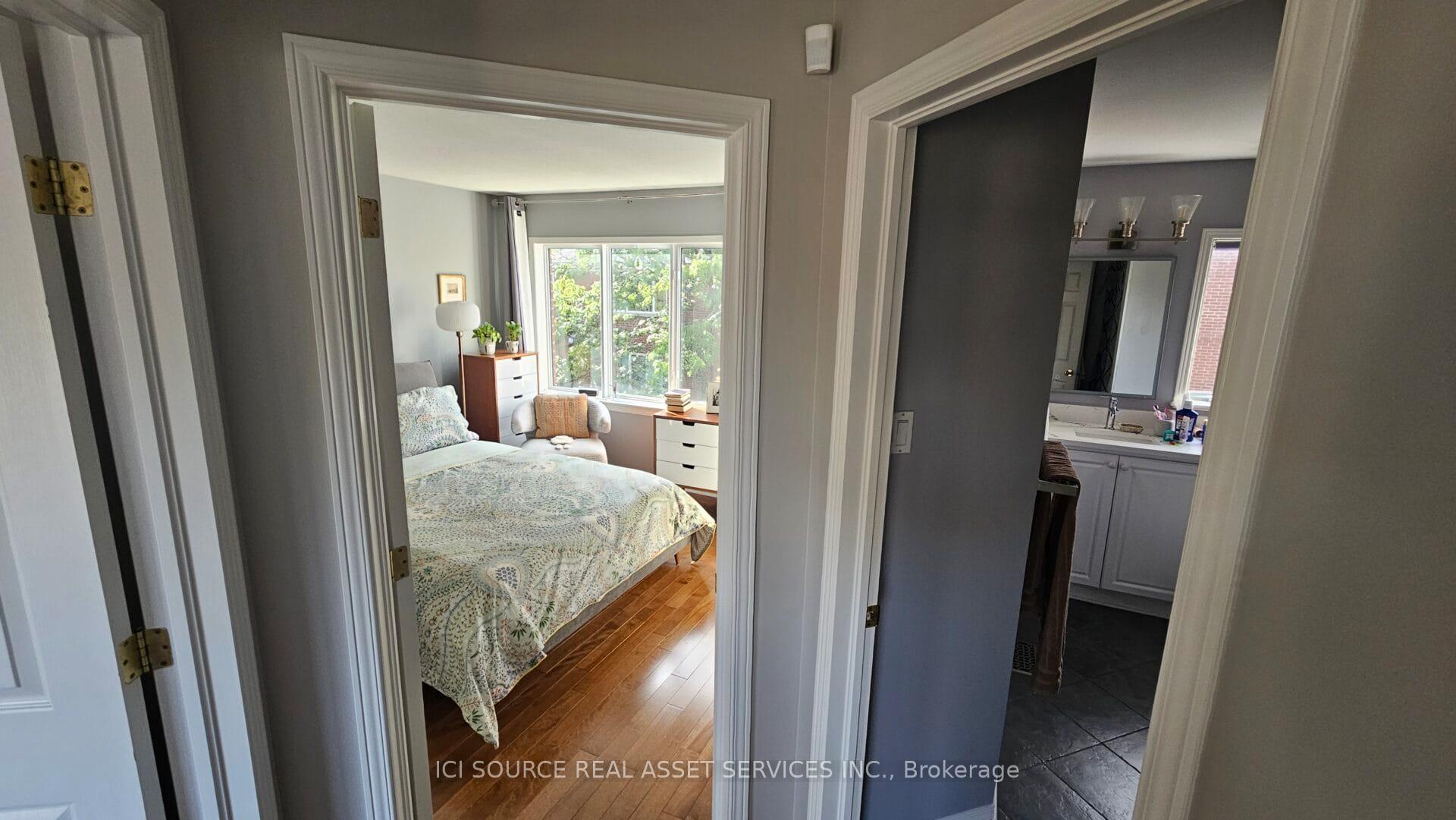 Photo 6 of 4 Thorburn Avenue, Ottawa, Lower Town — HOMEH
