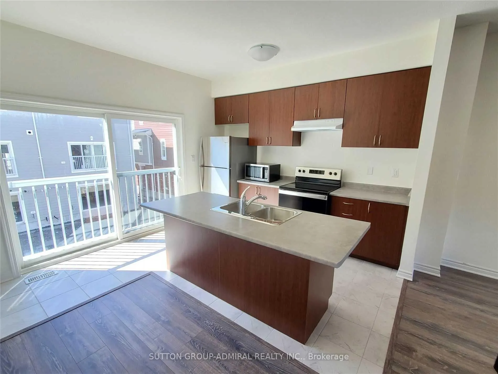 Photo 2 of 36 Surf Drive, Wasaga Beach — HOMEH