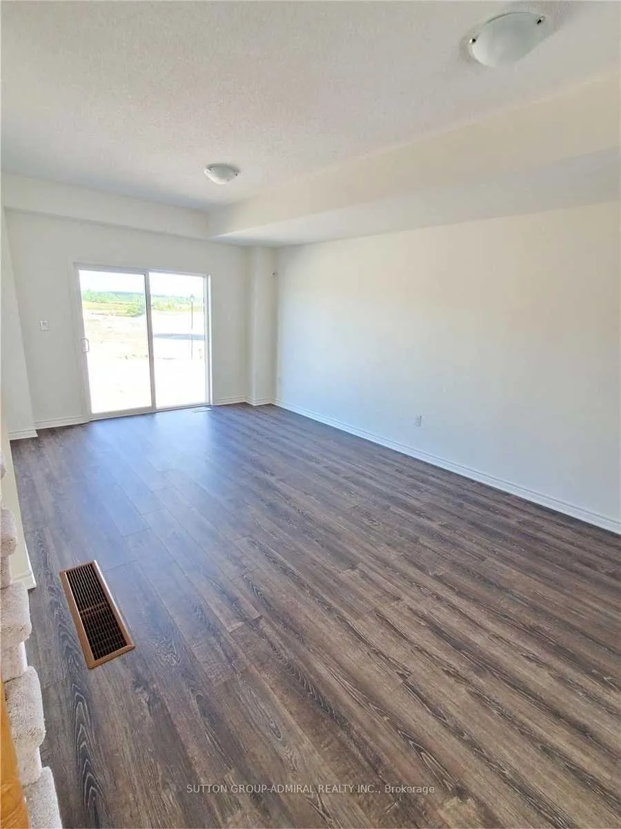 Photo 3 of 36 Surf Drive, Wasaga Beach — HOMEH