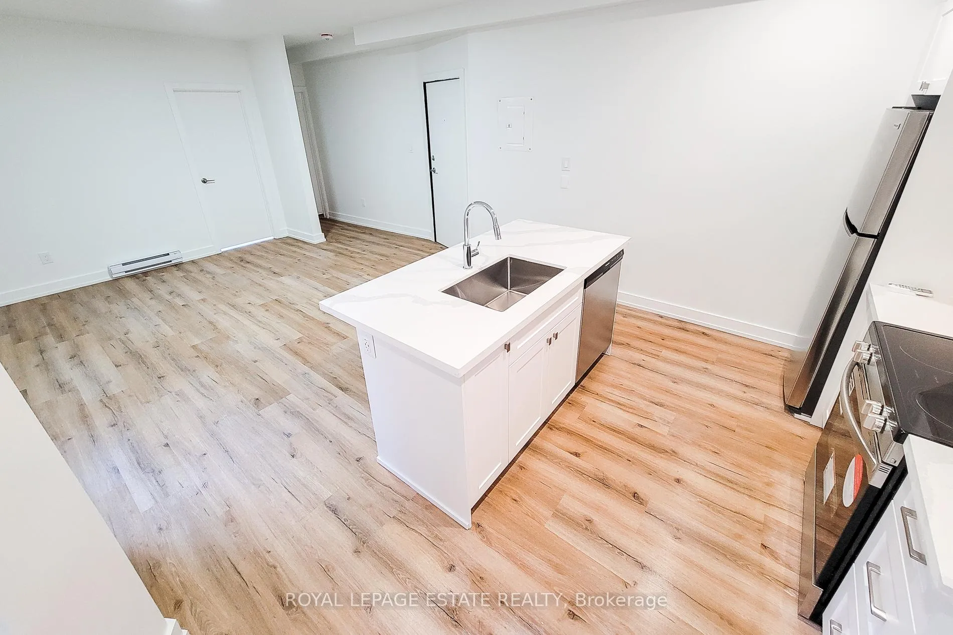 Photo 9 of Unit 1, 1052 Barton Street E, Hamilton, Crown Point — HOMEH