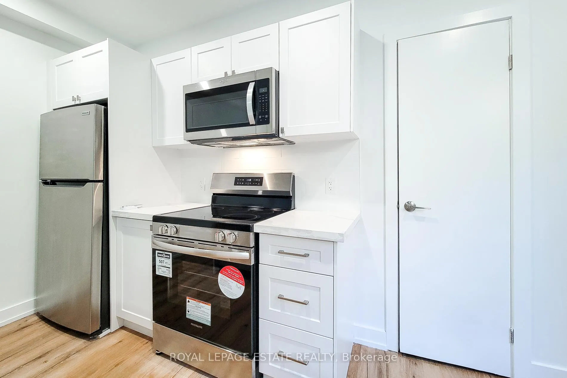 Photo 13 of Unit 1, 1052 Barton Street E, Hamilton, Crown Point — HOMEH