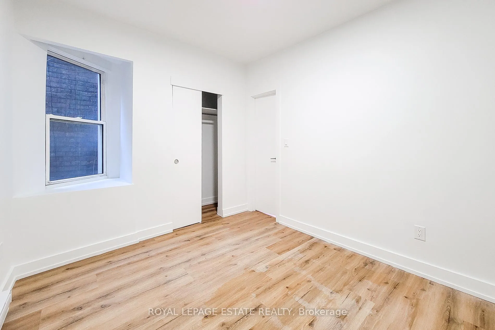 Photo 26 of Unit 1, 1052 Barton Street E, Hamilton, Crown Point — HOMEH