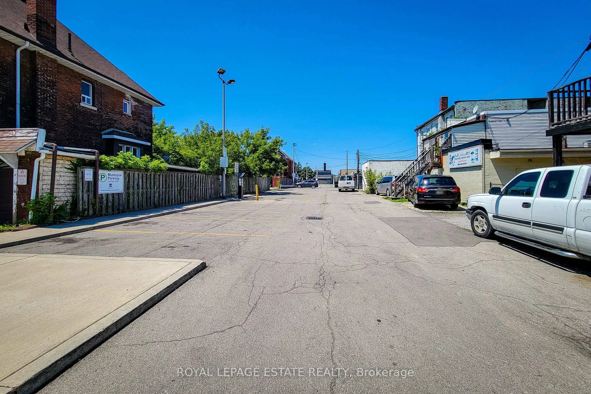 Photo 30 of Unit 1, 1052 Barton Street E, Hamilton, Crown Point — HOMEH