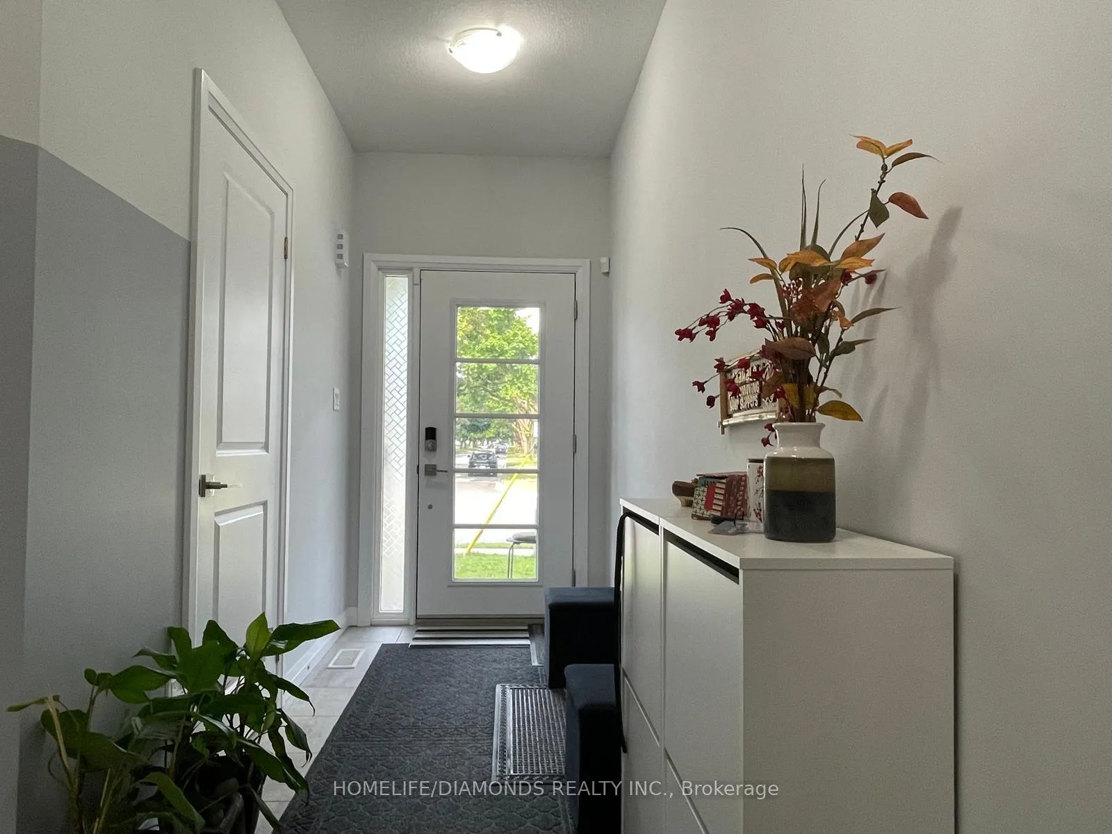 Photo 2 of 4841 Pettit Avenue, Niagara Falls, Morrison — HOMEH