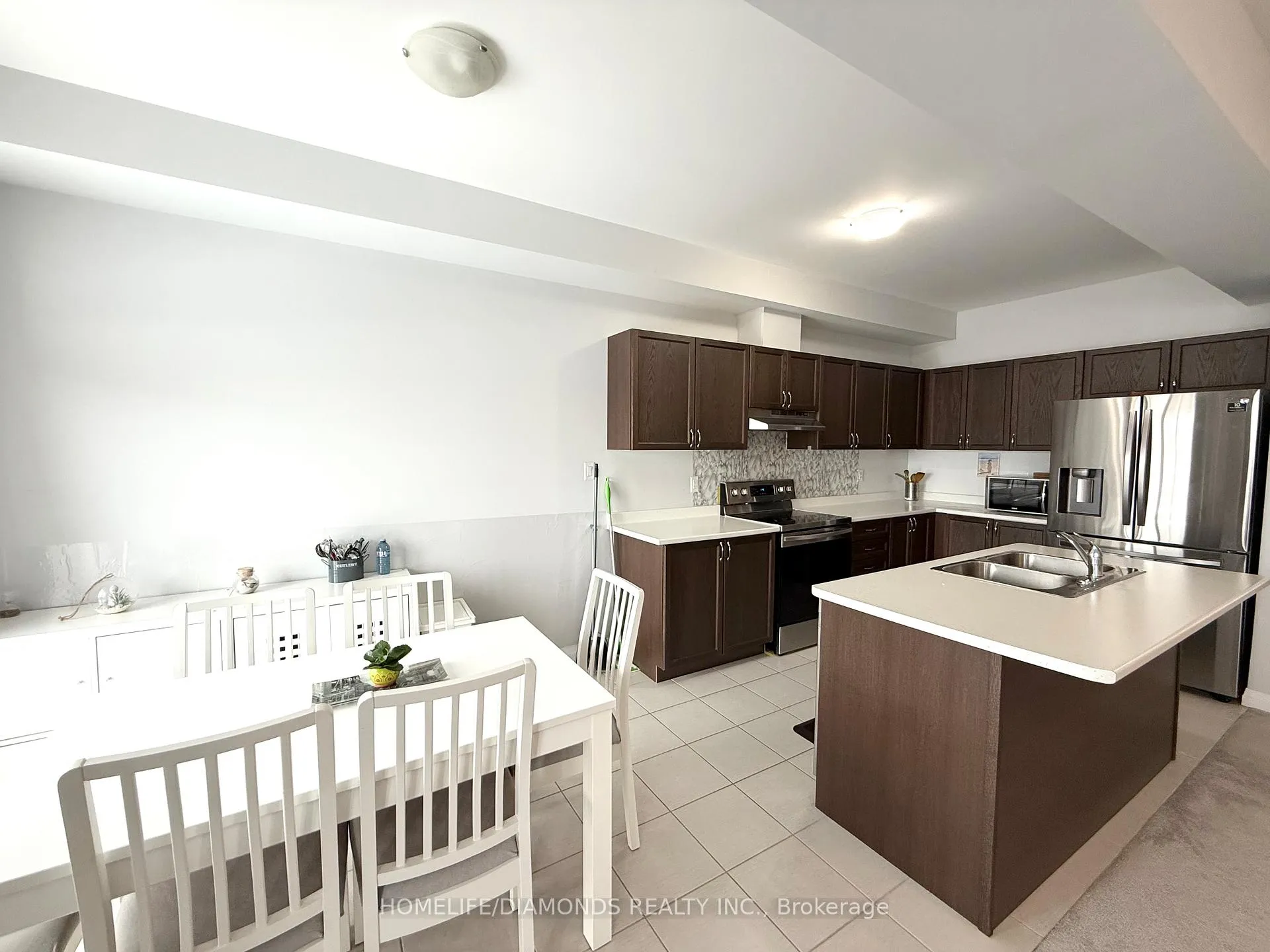 Photo 5 of 4841 Pettit Avenue, Niagara Falls, Morrison — HOMEH