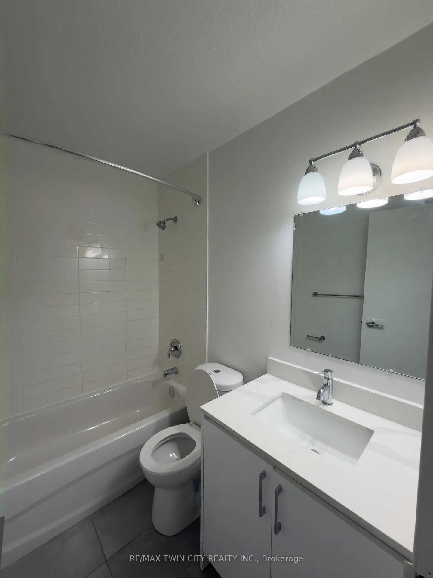 Photo 9 of Unit 19, 15 Kappele Circle, Stratford — HOMEH