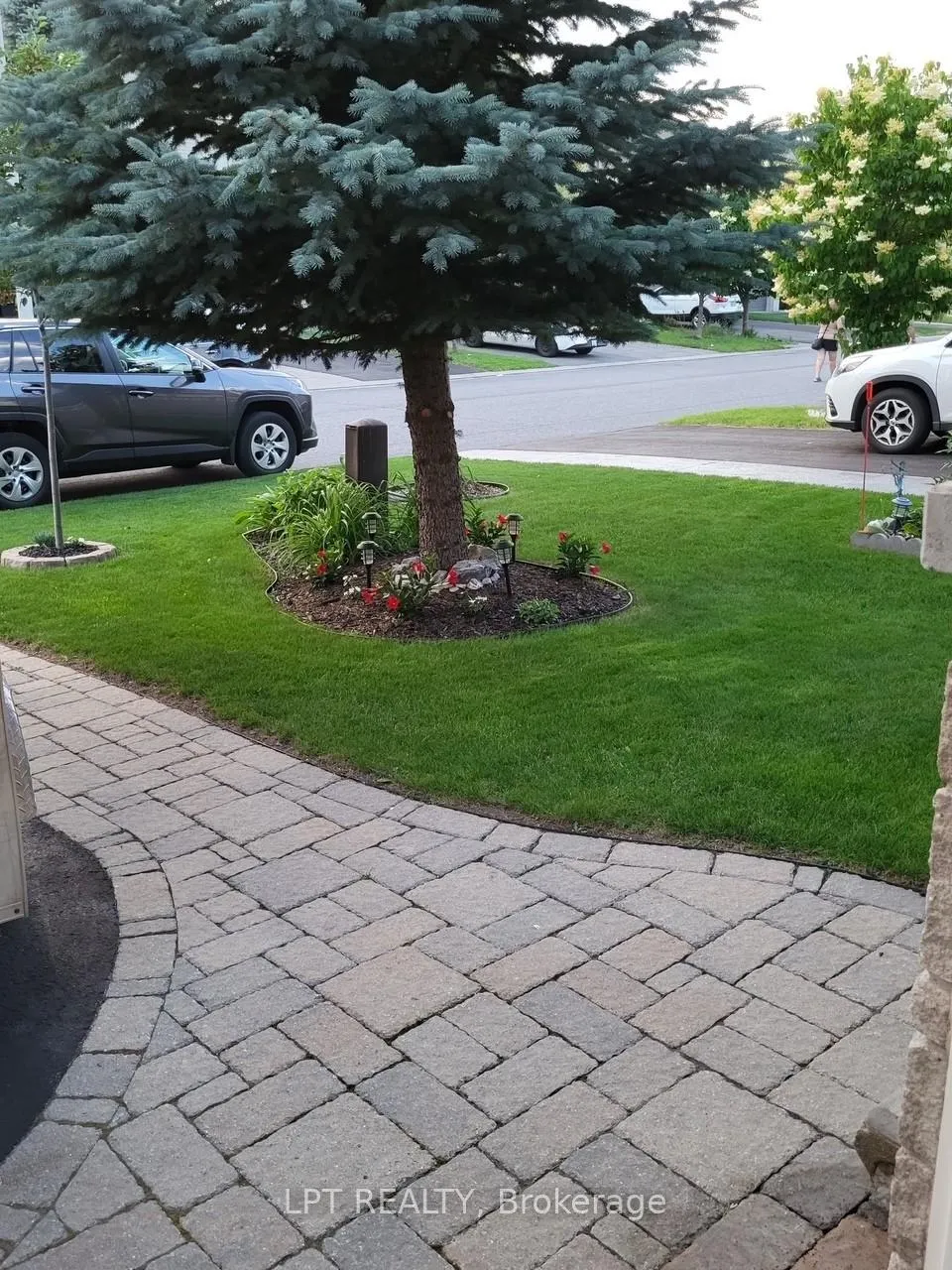 Photo 33 of 521 Pepperville Crescent, Ottawa, Kanata - Emerald Meadows/Trailwest — HOMEH