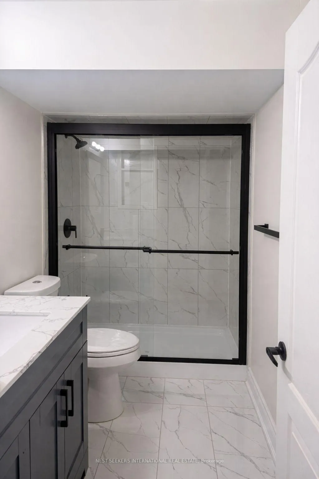 Photo 5 of 25 Delport Close, Brampton, Bram East — HOMEH