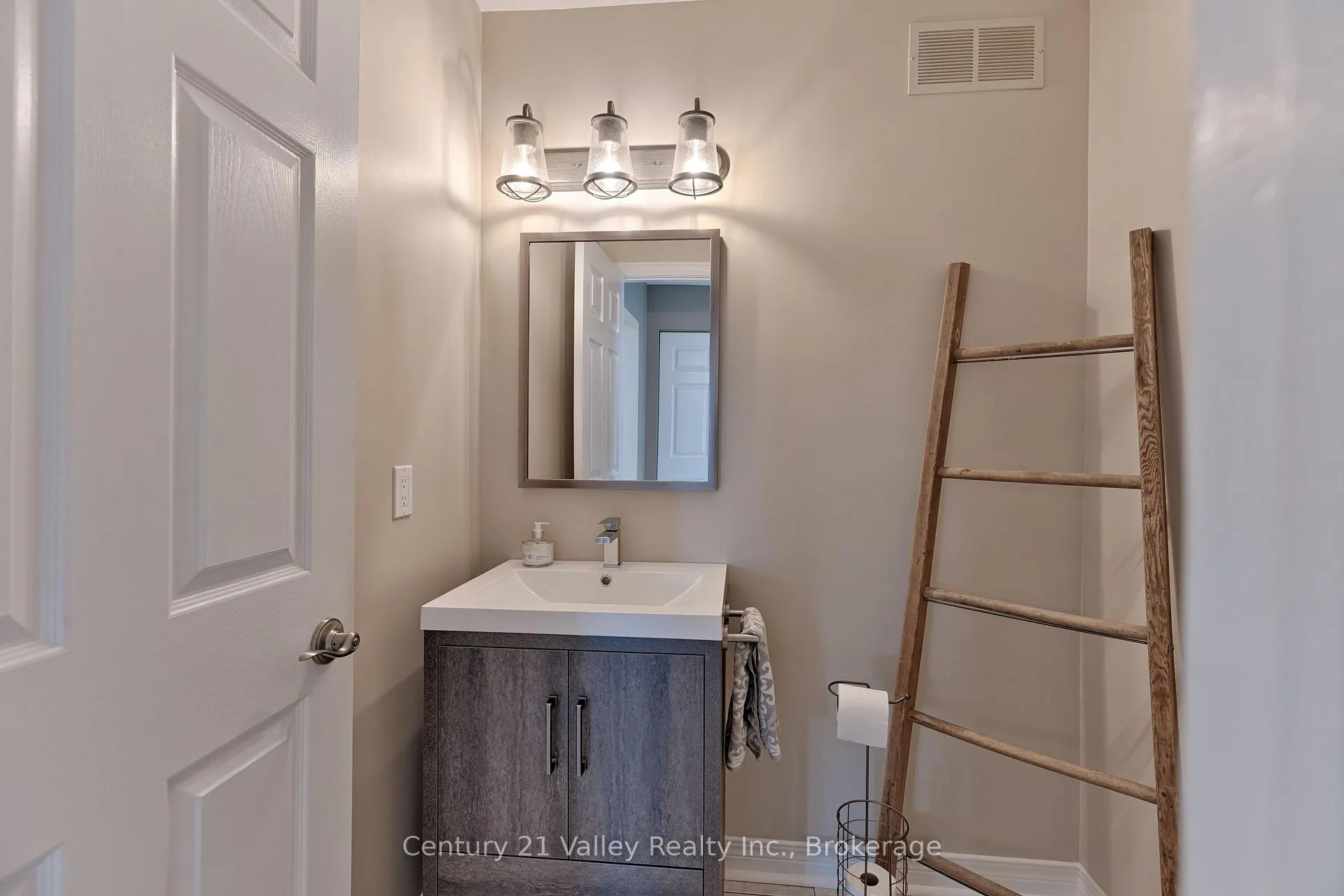 Photo 42 of 5421 Carp Road, Ottawa, Fitzroy Ward (South East) — HOMEH