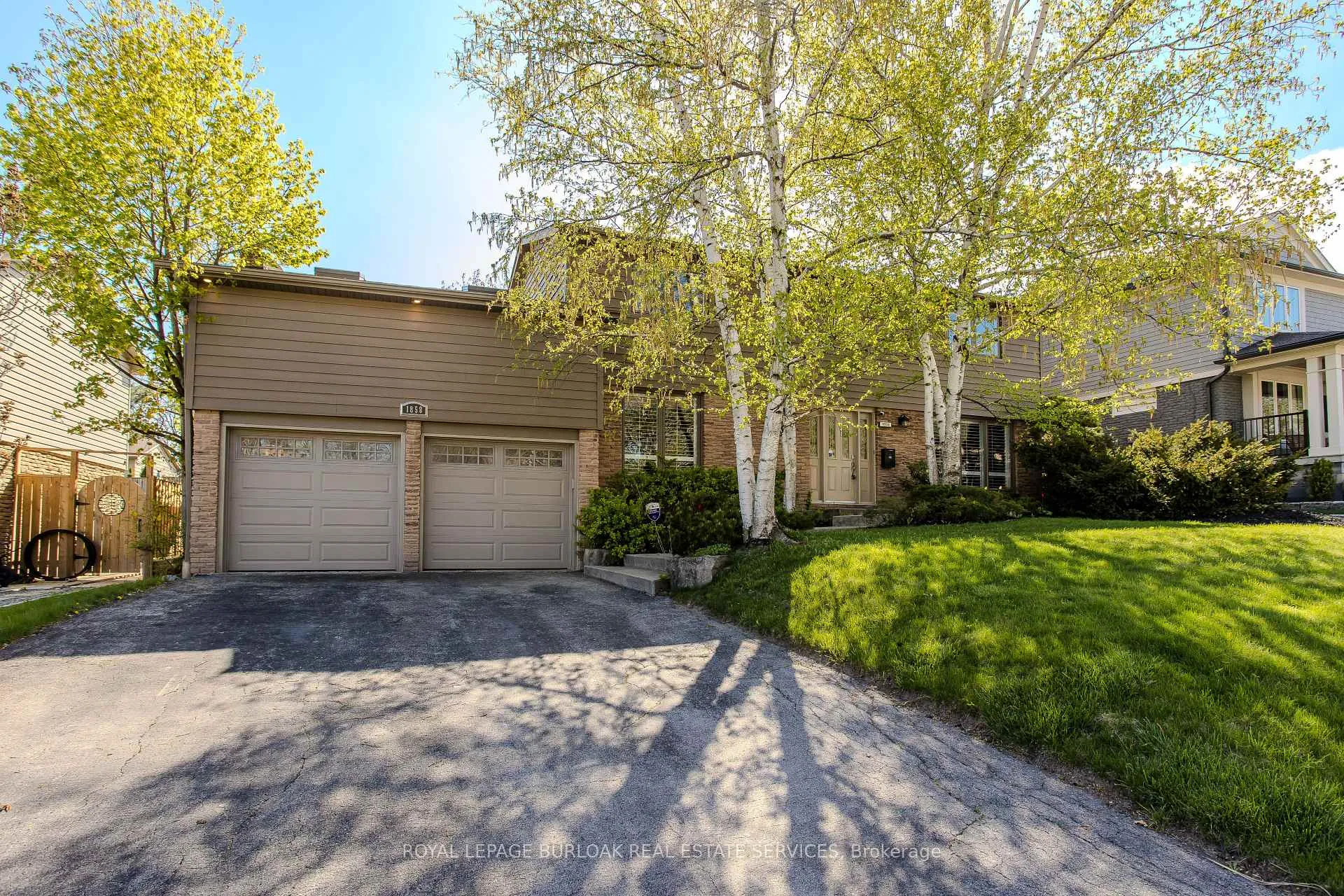 Photo 1 of 1858 Heather Hills Drive, Burlington, Tyandaga — HOMEH