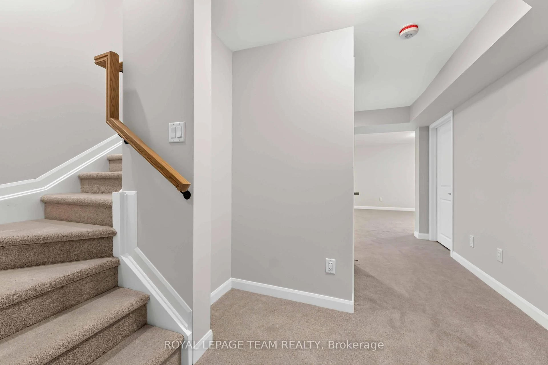 Photo 15 of 902 Locomotion Lane, Ottawa, Kanata - Emerald Meadows/Trailwest — HOMEH