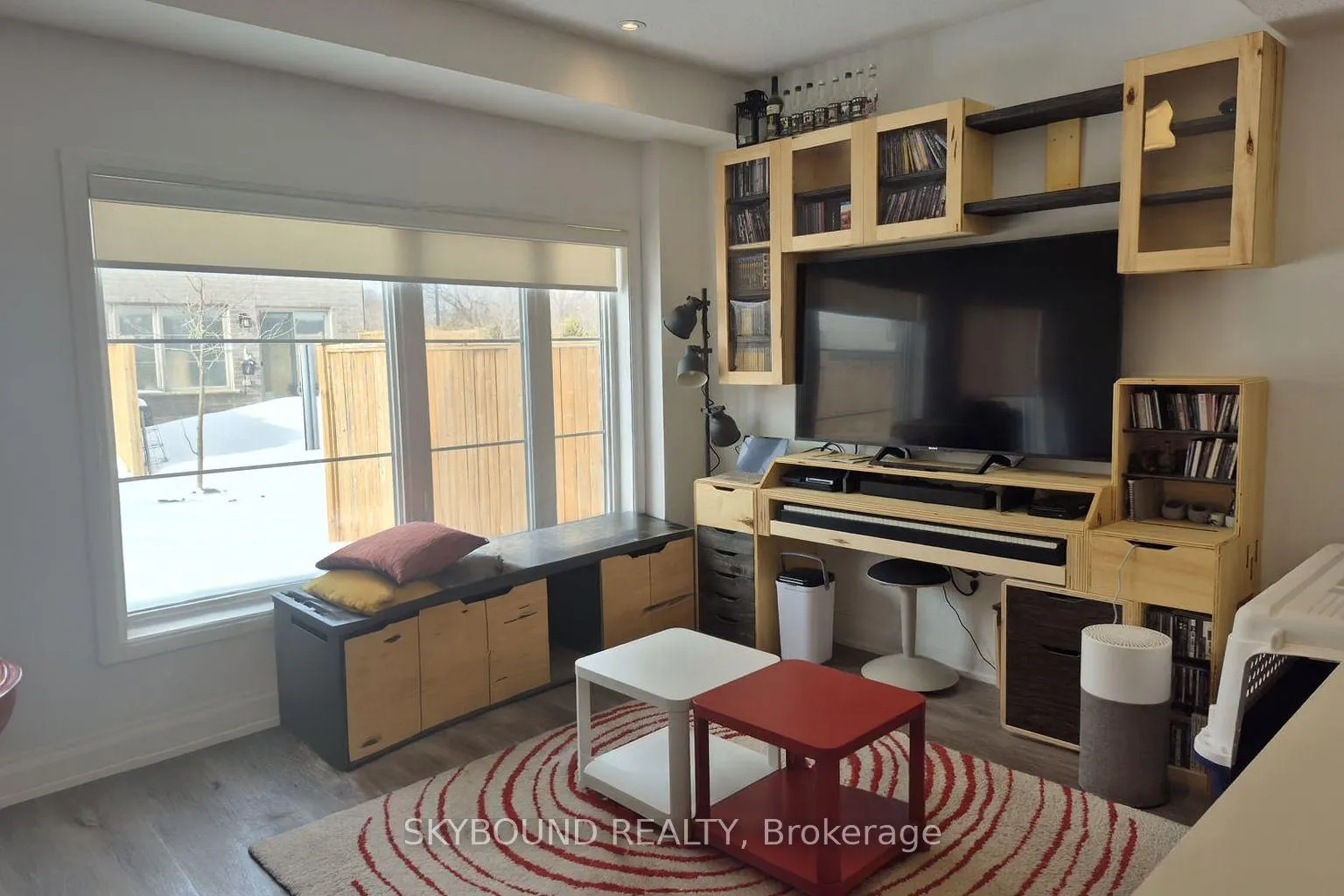 Photo 6 of Unit 9, 32 Steele Crescent, Guelph, St. Patrick's Ward — HOMEH