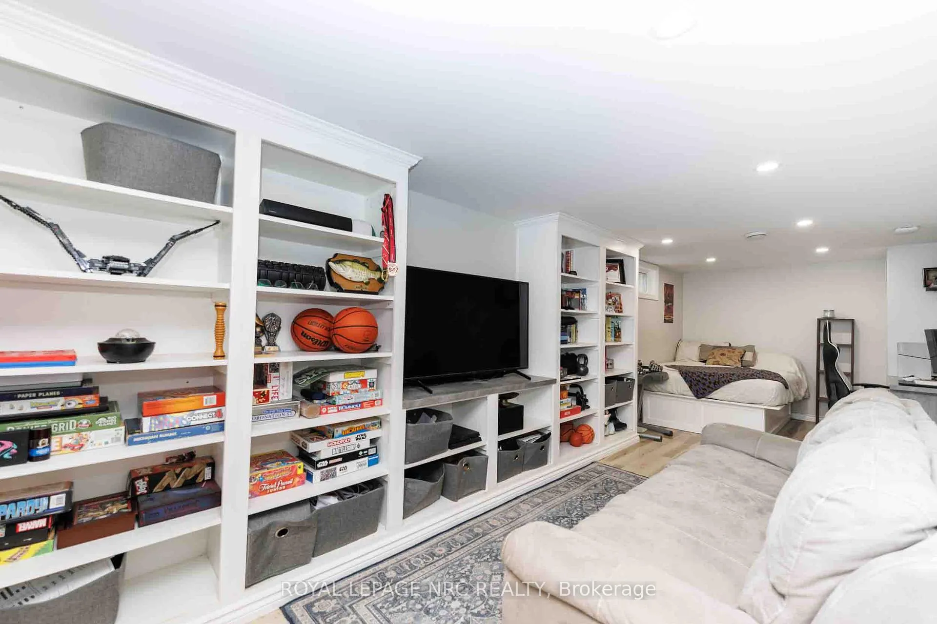 Photo 23 of 6 Croydon Drive, St. Catharines, Lakeshore — HOMEH
