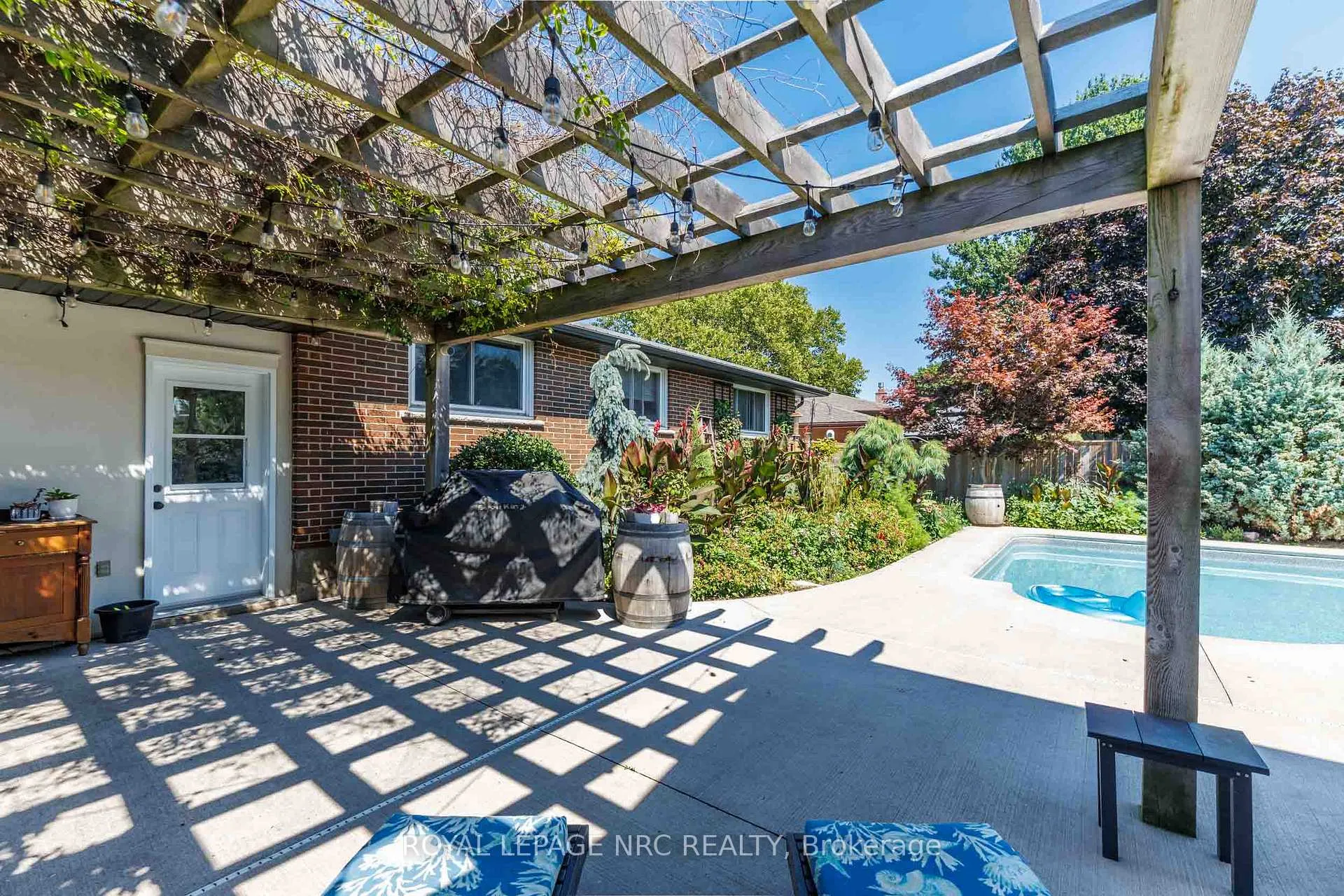 Photo 39 of 6 Croydon Drive, St. Catharines, Lakeshore — HOMEH
