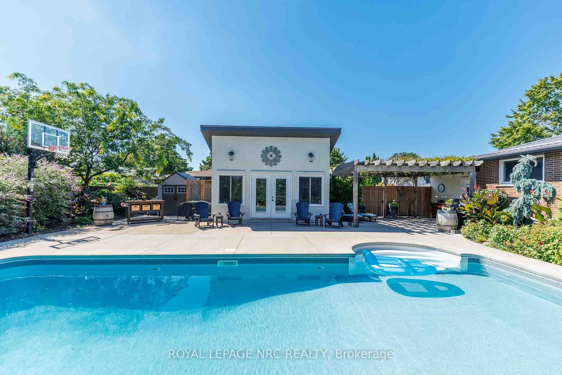 Photo 40 of 6 Croydon Drive, St. Catharines, Lakeshore — HOMEH