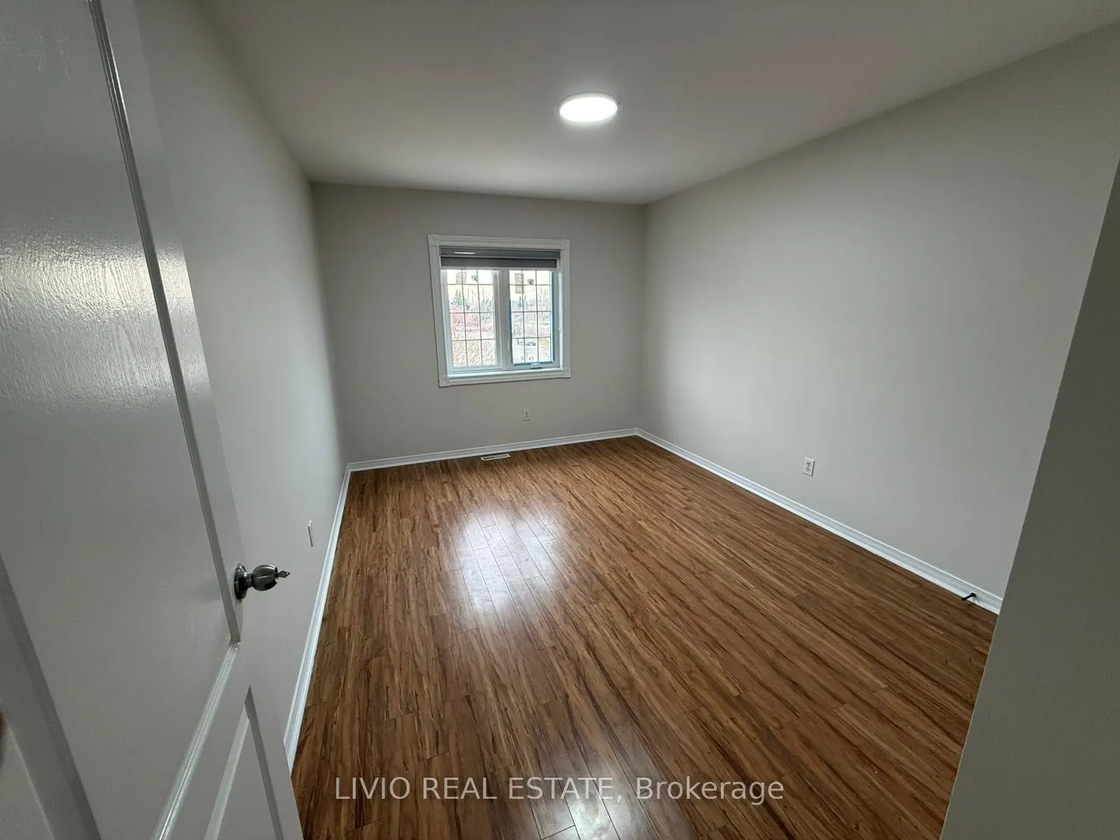 Photo 9 of 55 Peachleaf Crescent, Brampton, Fletcher's Meadow — HOMEH