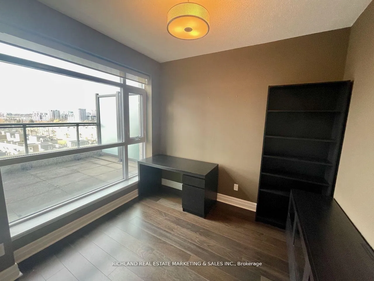 Photo 8 of Unit 903, 8110 Birchmount Avenue, Markham, Unionville — HOMEH