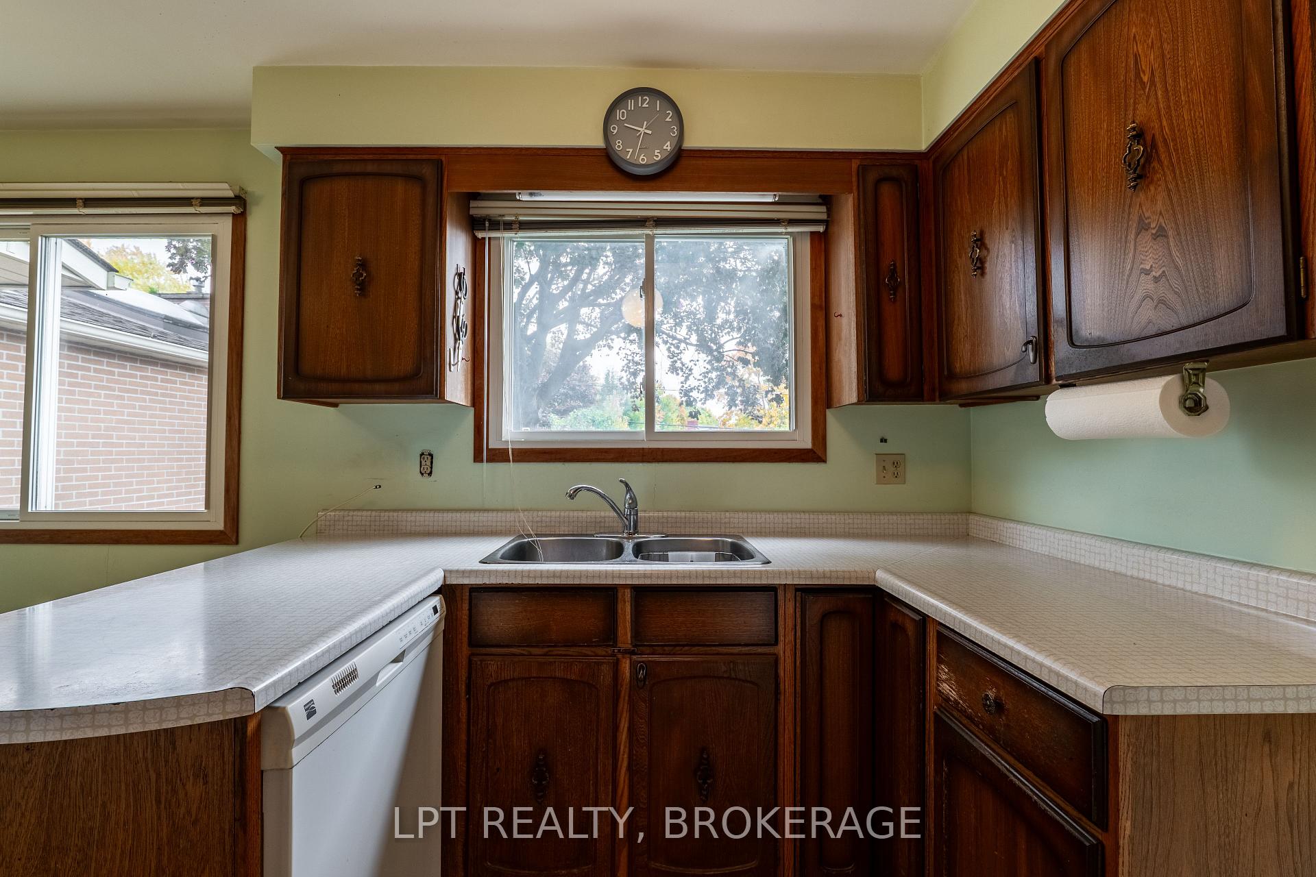 Photo 17 of 168 Braemar Road, Kingston, City Southwest — HOMEH