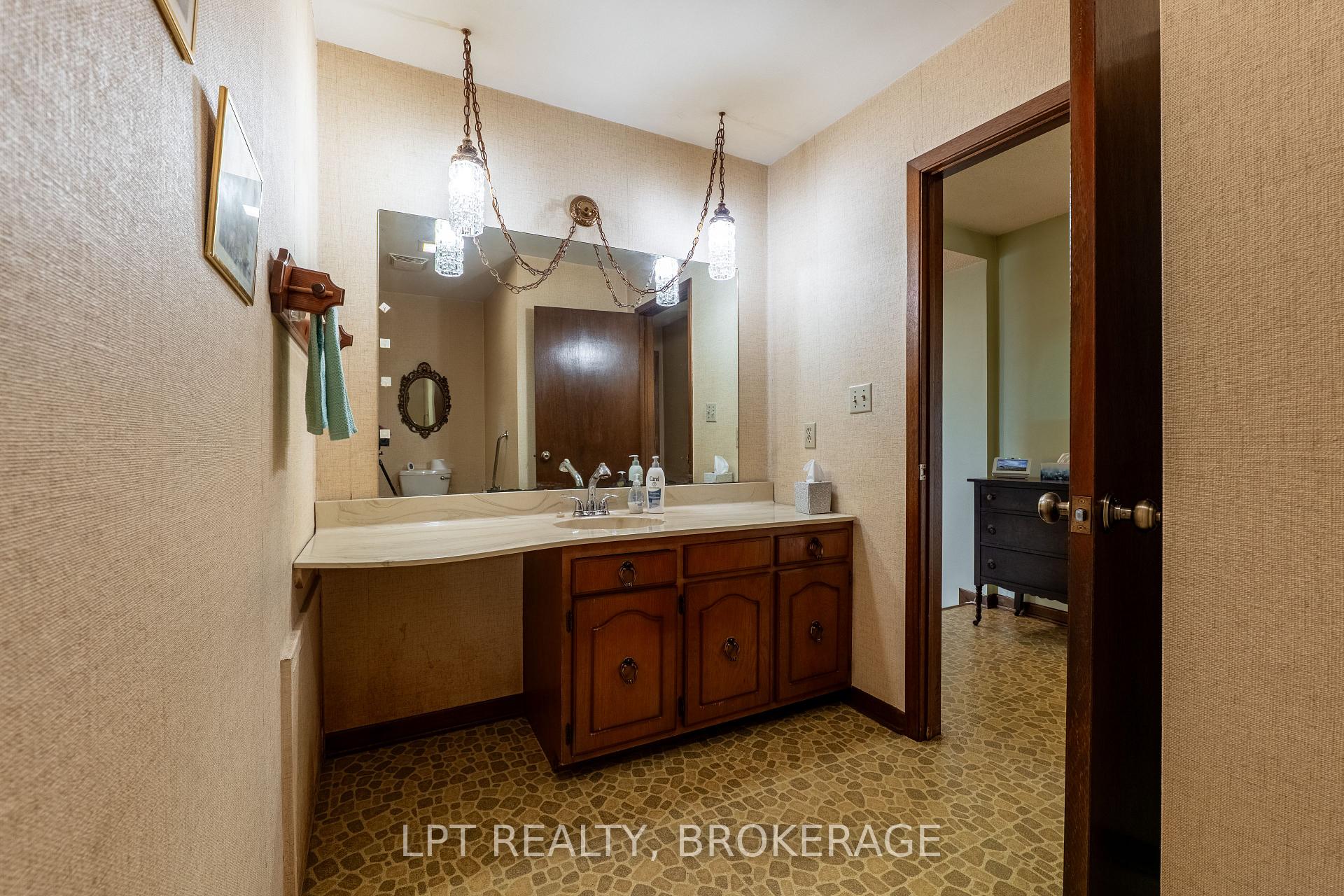 Photo 22 of 168 Braemar Road, Kingston, City Southwest — HOMEH