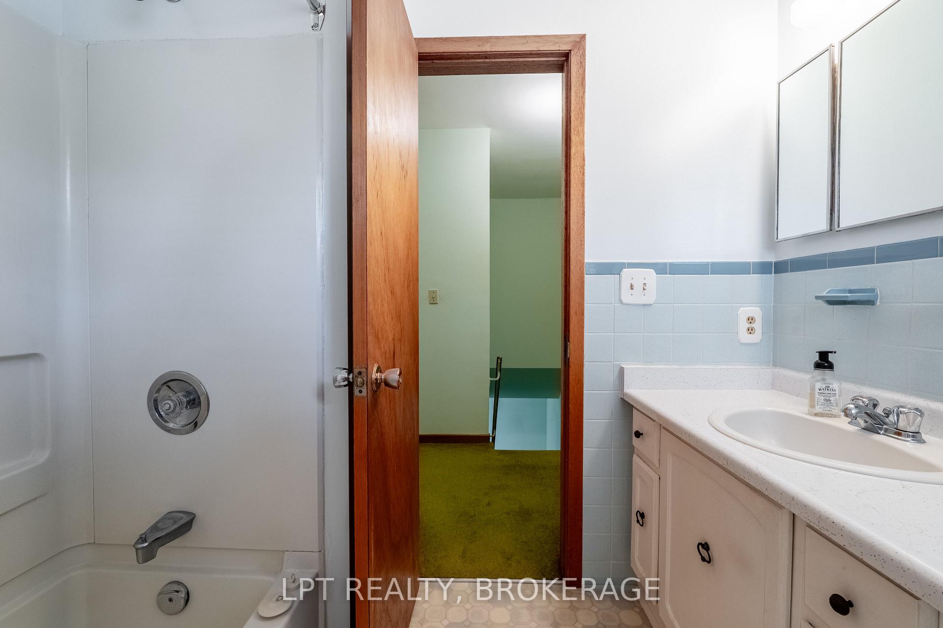 Photo 34 of 168 Braemar Road, Kingston, City Southwest — HOMEH