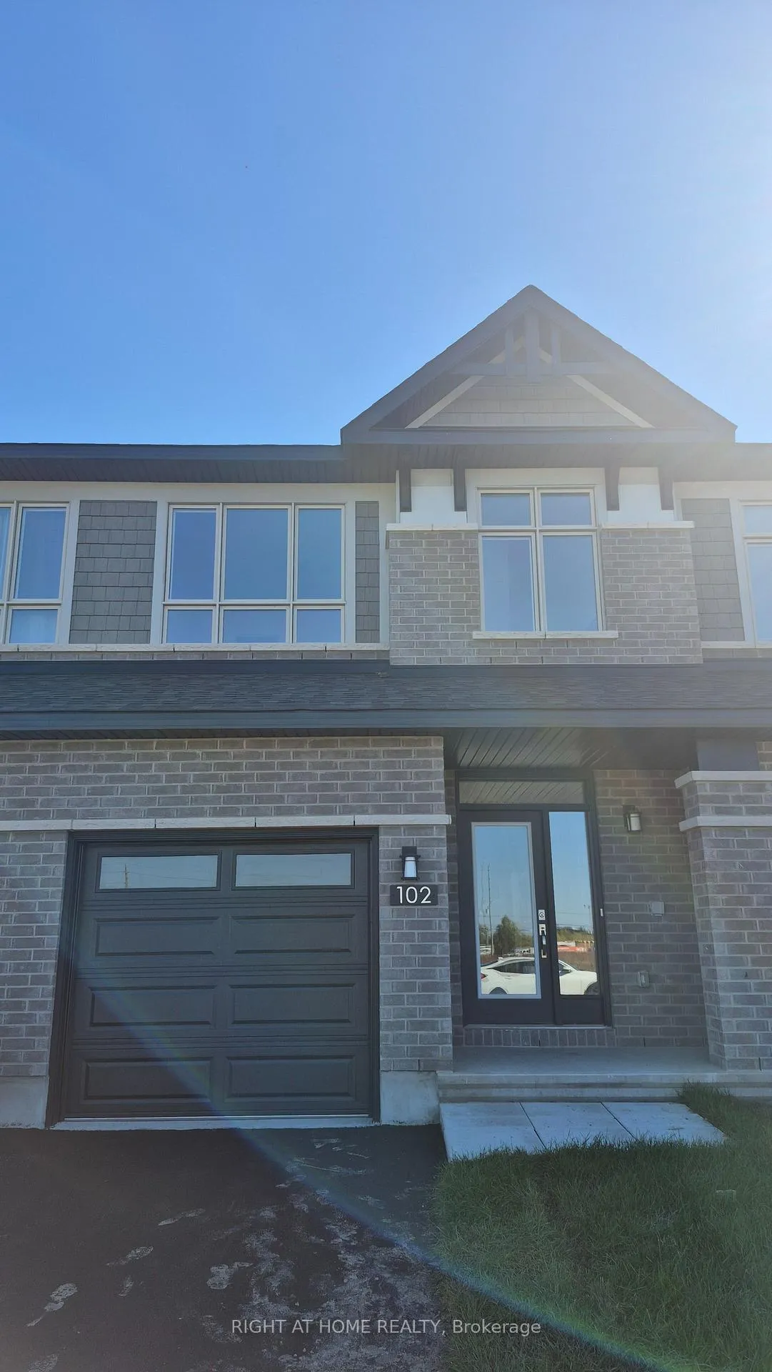 Photo 1 of 102 Ploughshare Road, Ottawa, Kanata - Katimavik — HOMEH