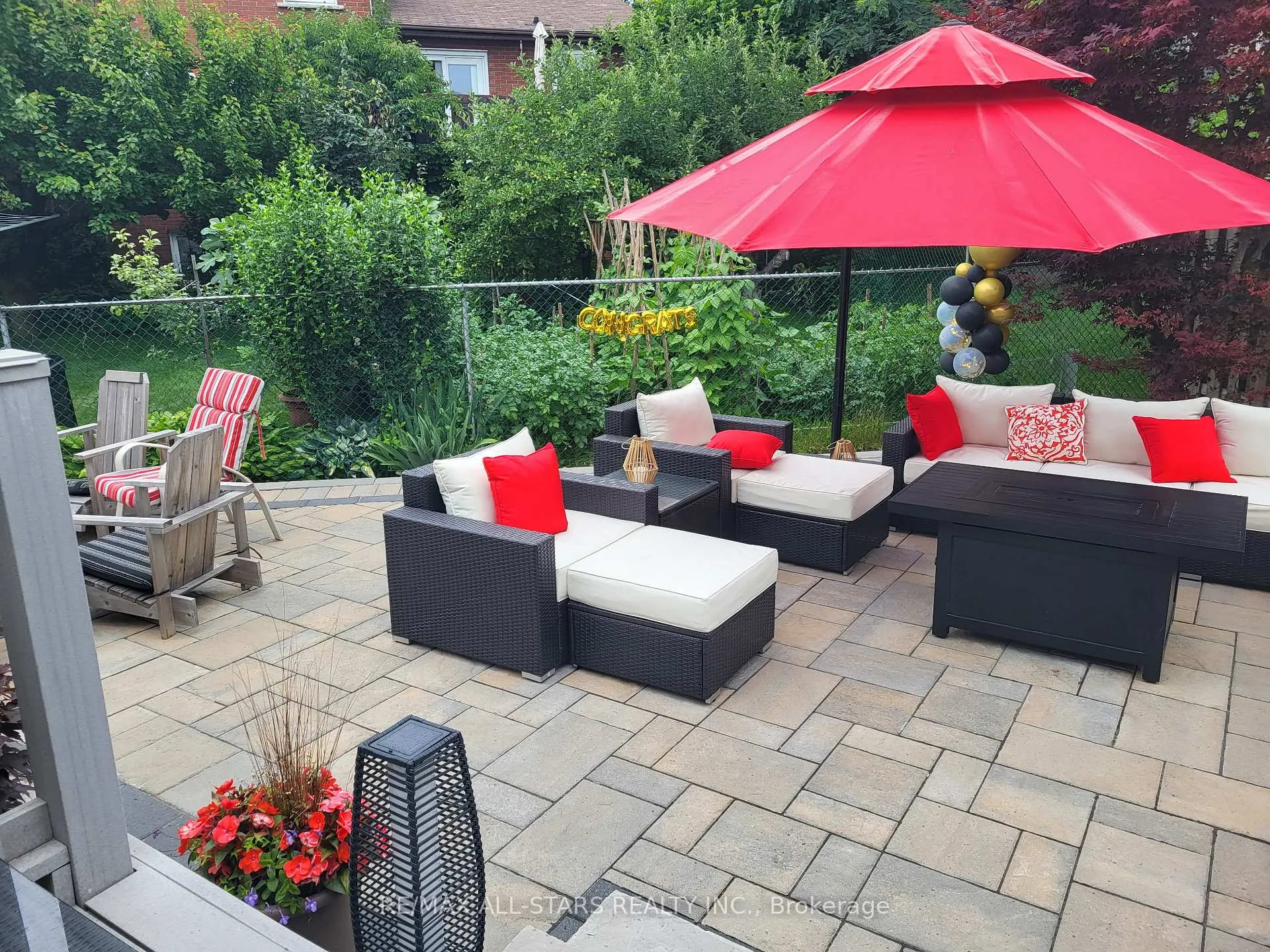 Photo 2 of 102 Dawnhill Avenue, Oshawa, McLaughlin — HOMEH