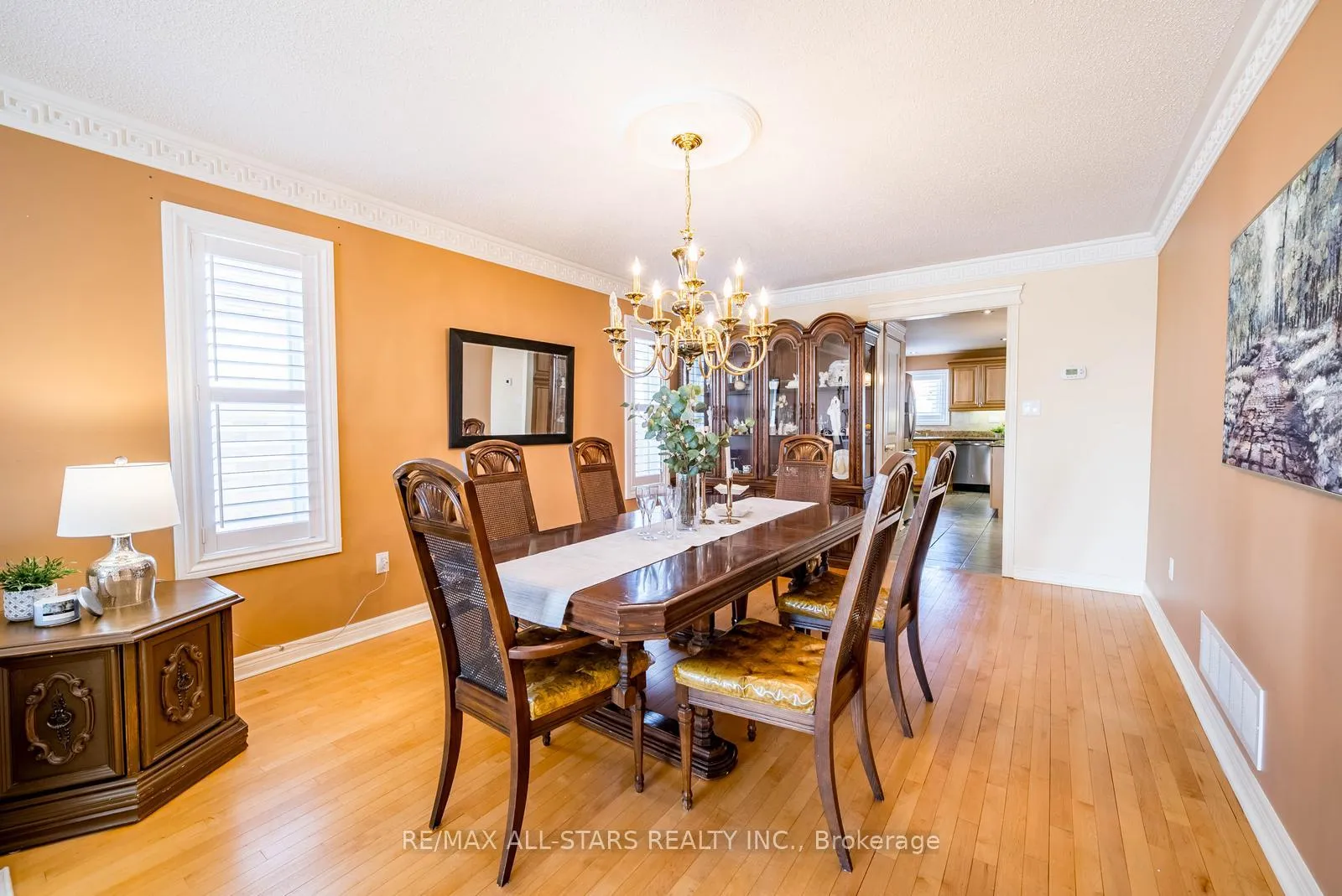 Photo 12 of 102 Dawnhill Avenue, Oshawa, McLaughlin — HOMEH