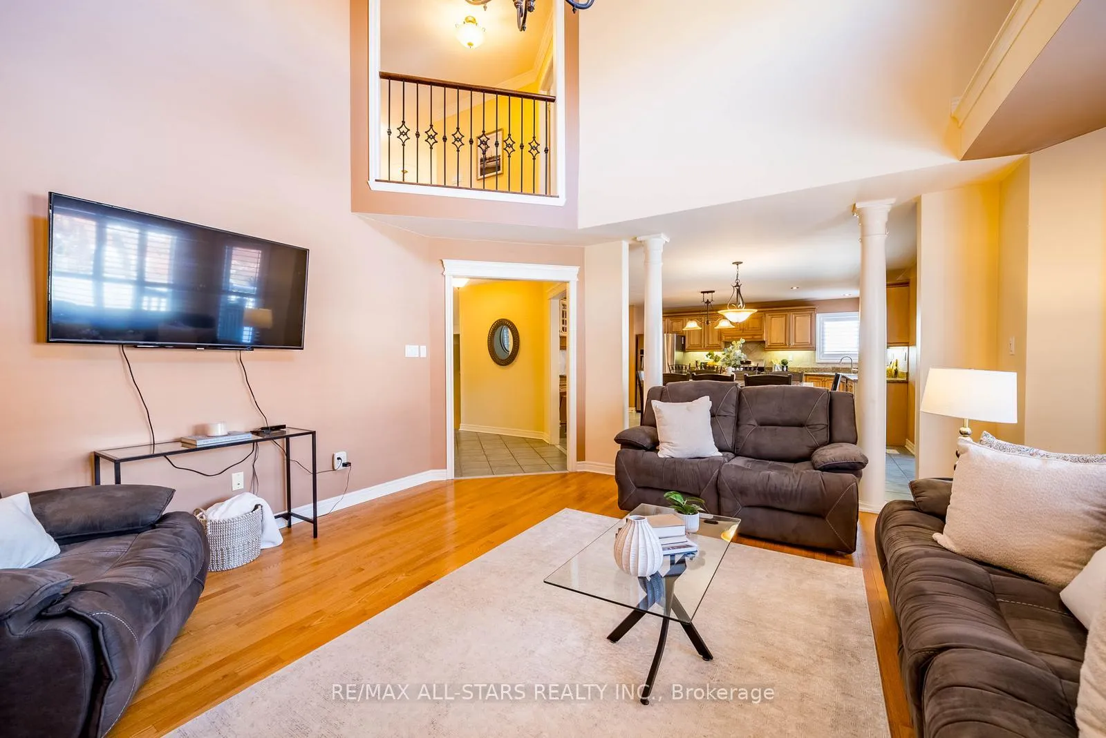 Photo 22 of 102 Dawnhill Avenue, Oshawa, McLaughlin — HOMEH
