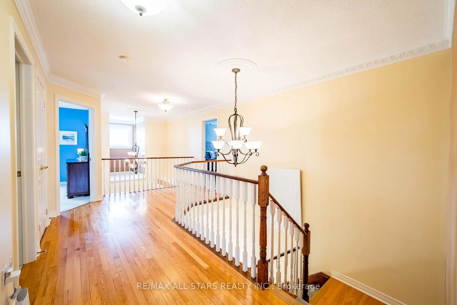 Photo 26 of 102 Dawnhill Avenue, Oshawa, McLaughlin — HOMEH