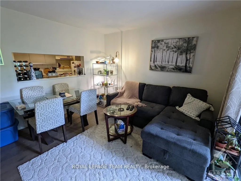 Photo 9 of 250 Brittany Drive, Ottawa, Cumberland West — HOMEH