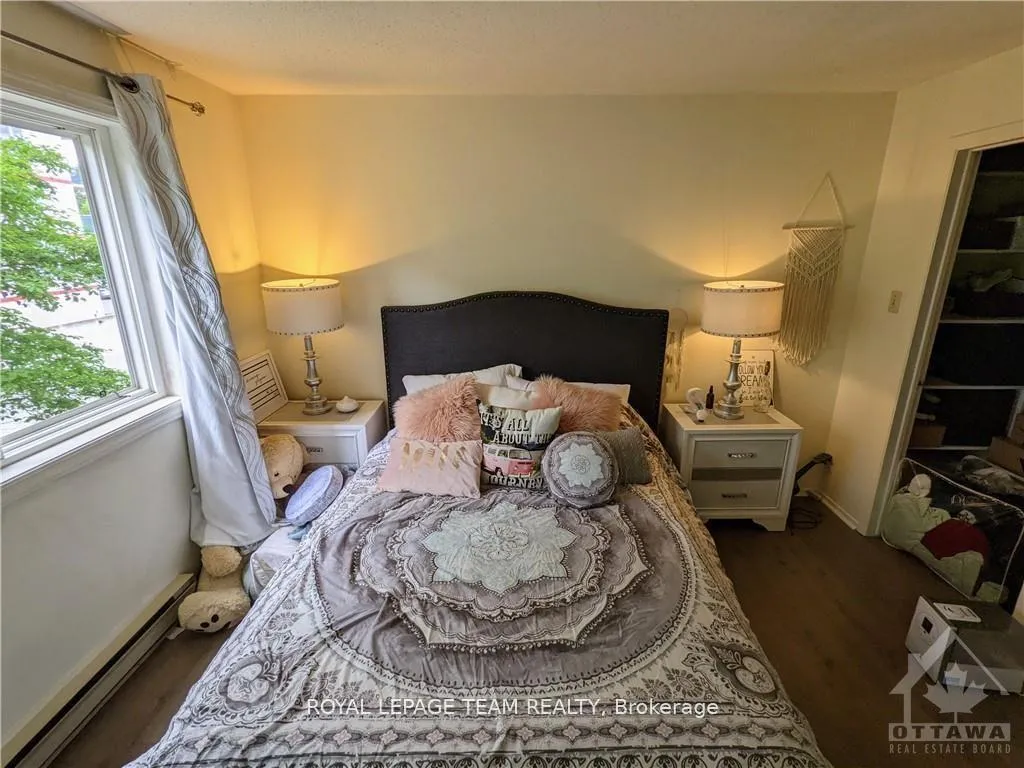 Photo 10 of 250 Brittany Drive, Ottawa, Cumberland West — HOMEH