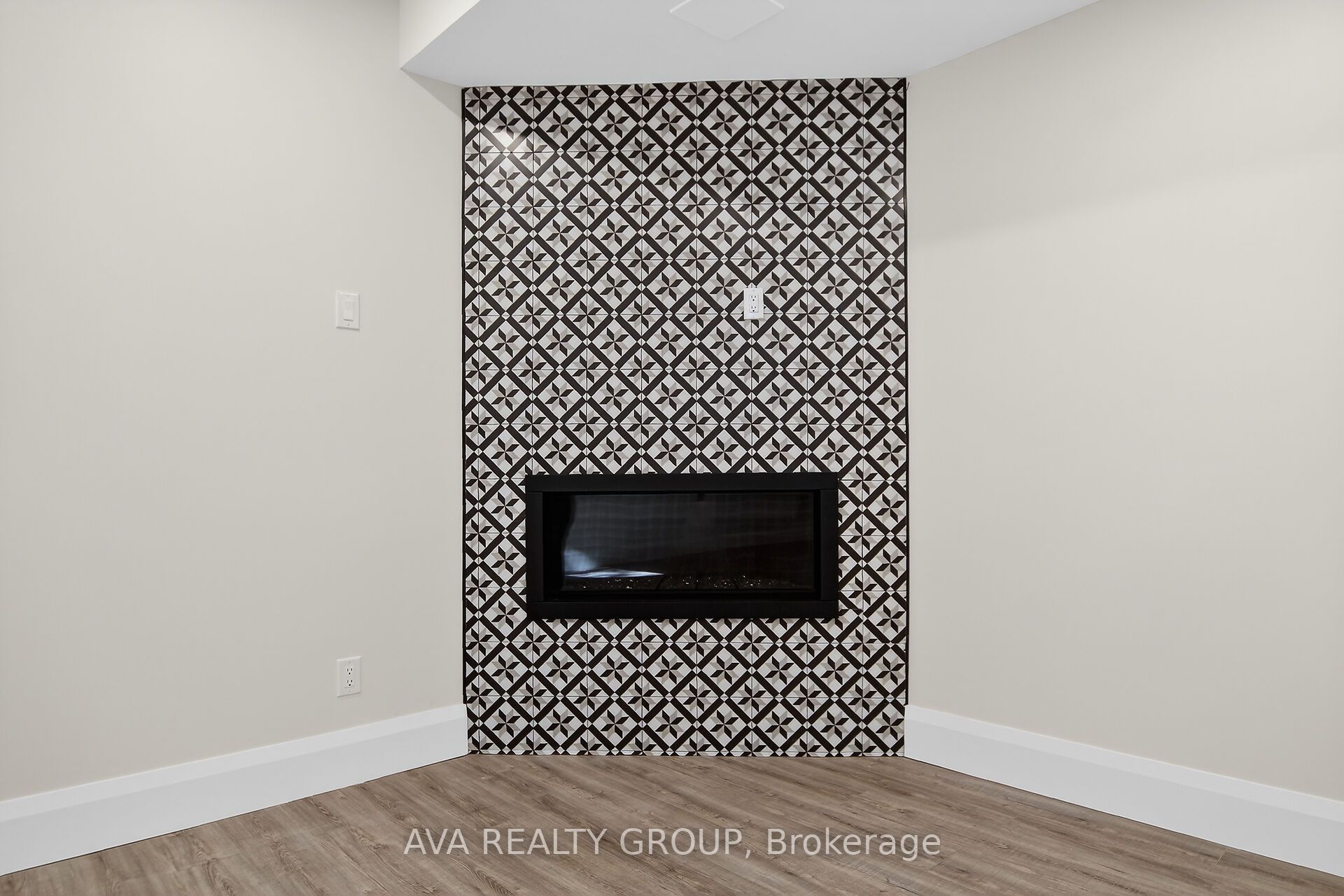 Photo 31 of 16 Gould Street, Ottawa, Ottawa West — HOMEH