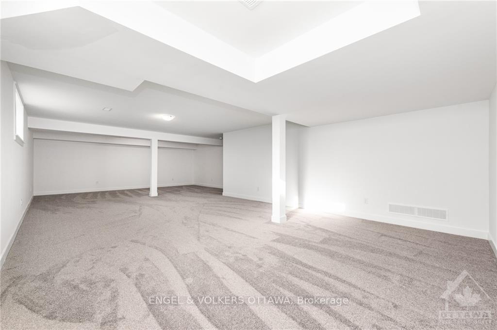 Photo 17 of 423 Shuttleworth Drive, Ottawa, Leitrim — HOMEH