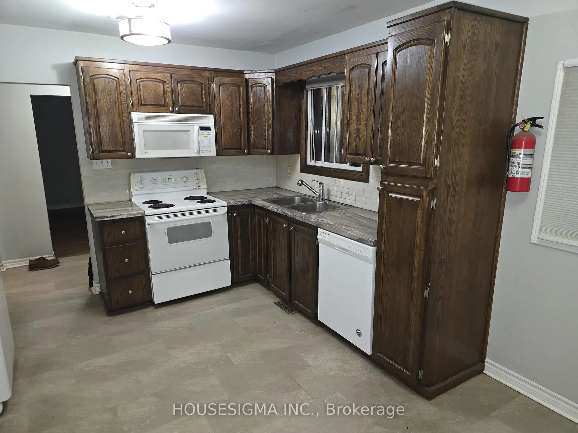 Photo 7 of Unit Main, 352 Harcourt Drive, Oshawa, Donevan — HOMEH