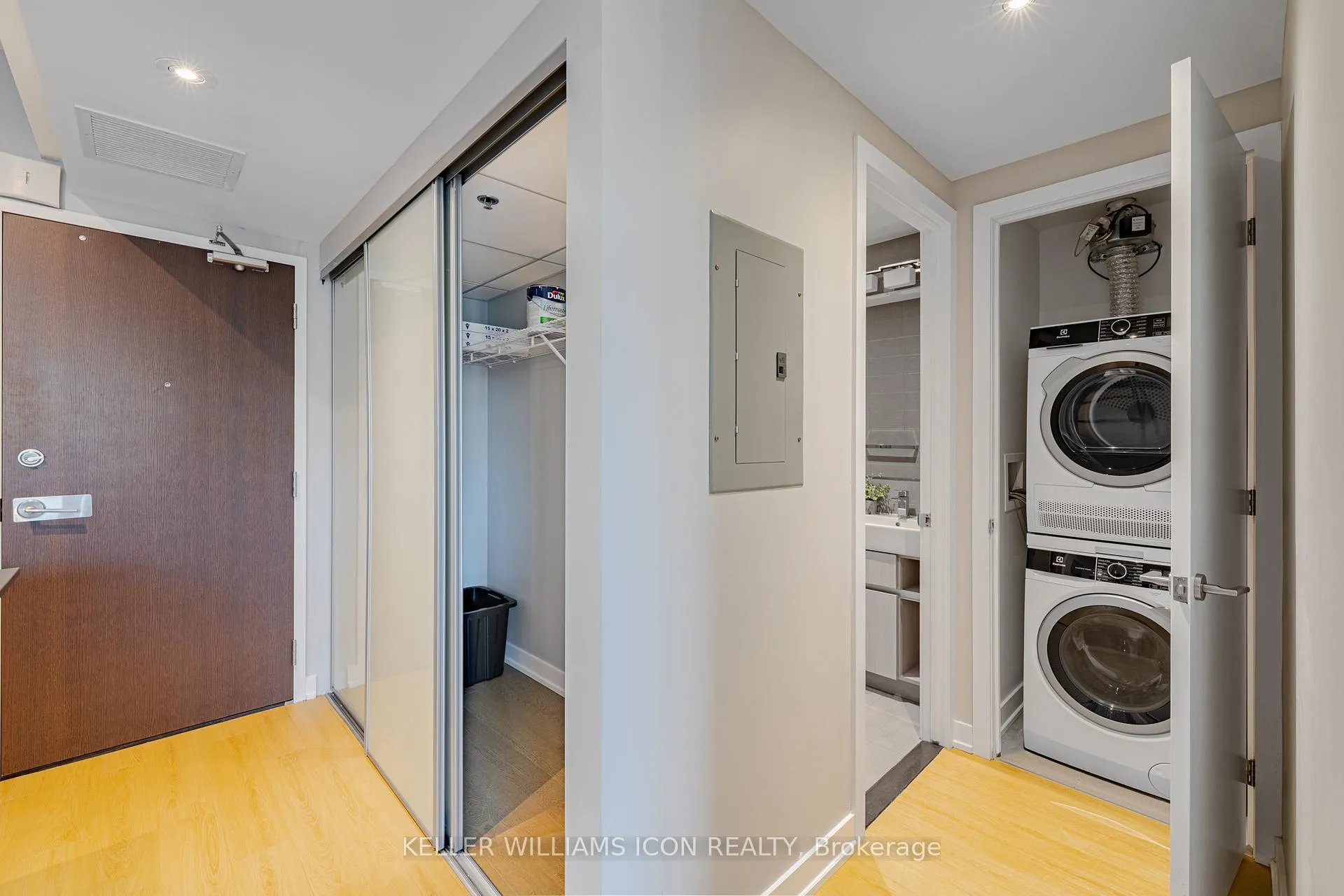 Photo 5 of Unit 2015, 199 Slater Street, Ottawa, Ottawa Centre — HOMEH