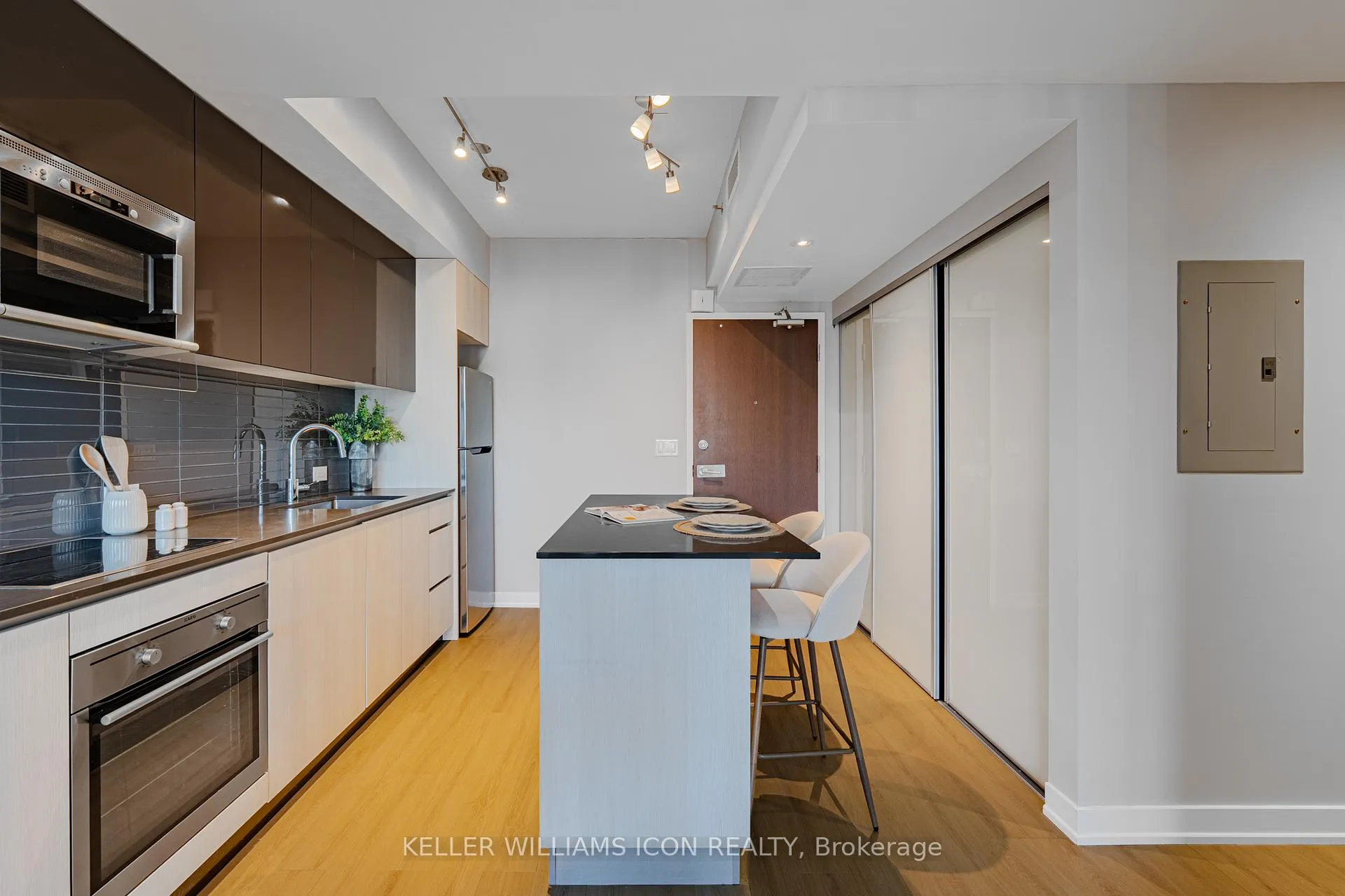 Photo 6 of Unit 2015, 199 Slater Street, Ottawa, Ottawa Centre — HOMEH