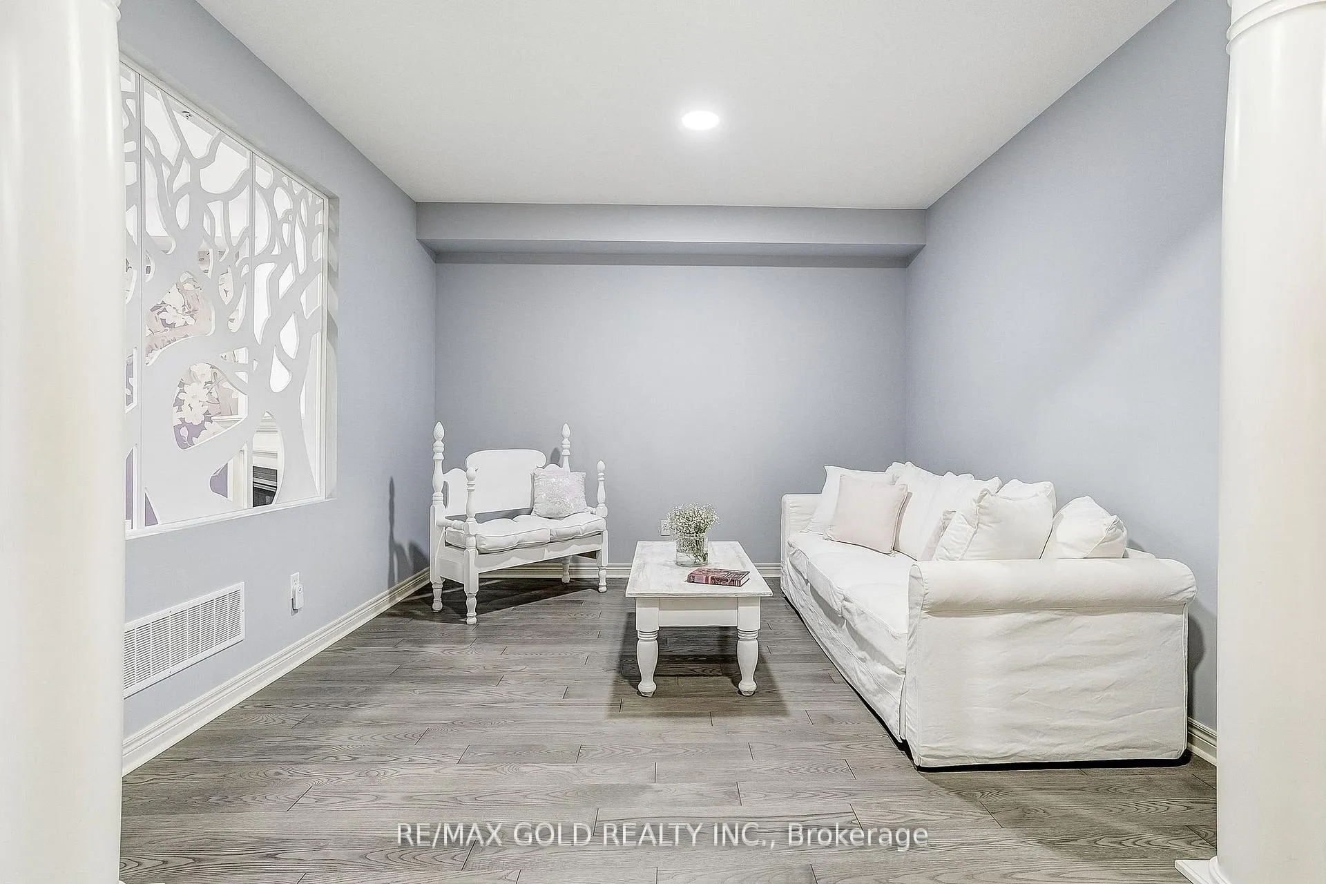 Photo 9 of 552 Bessborough Drive, Milton, Harrison — HOMEH