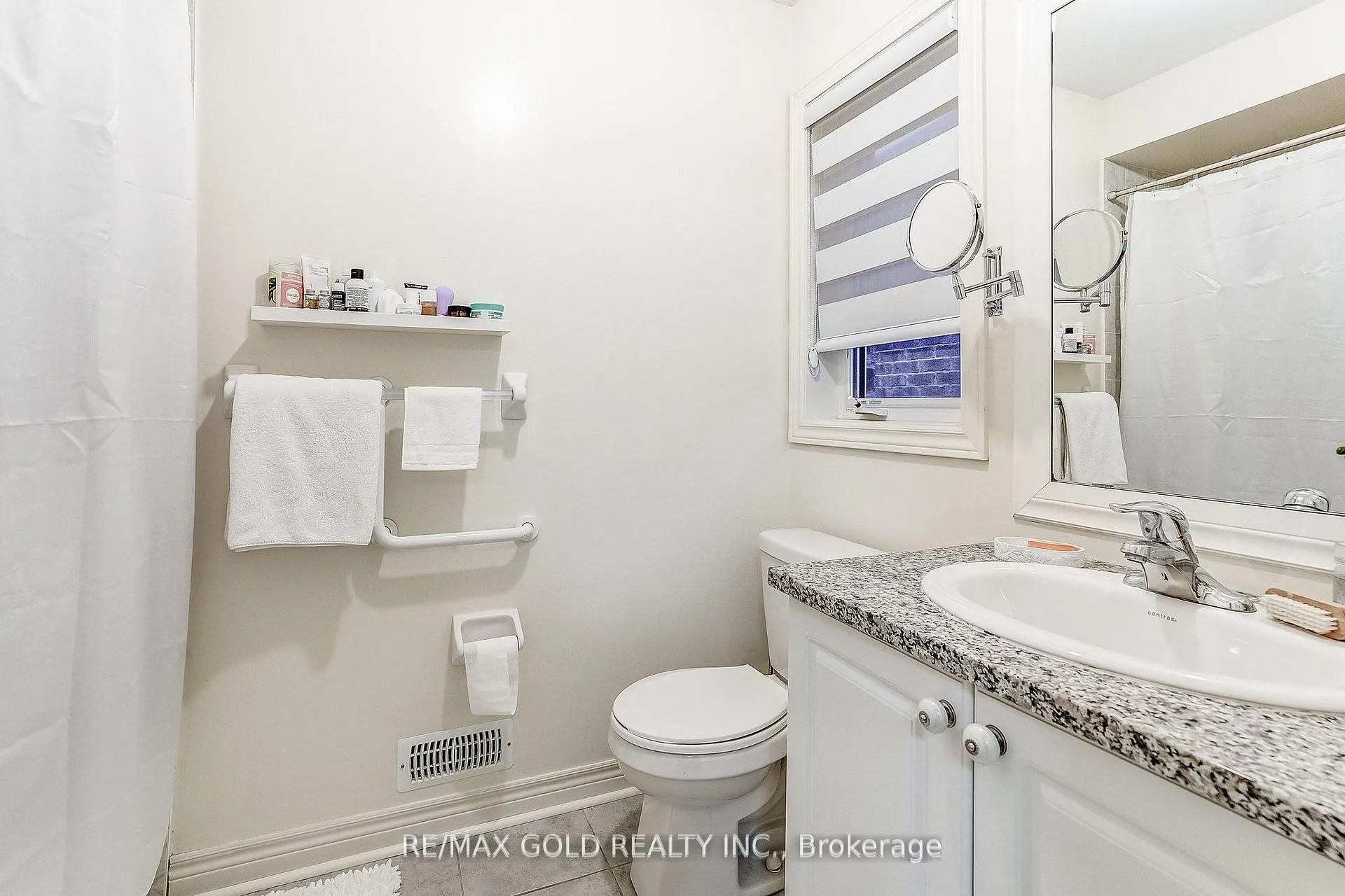 Photo 32 of 552 Bessborough Drive, Milton, Harrison — HOMEH