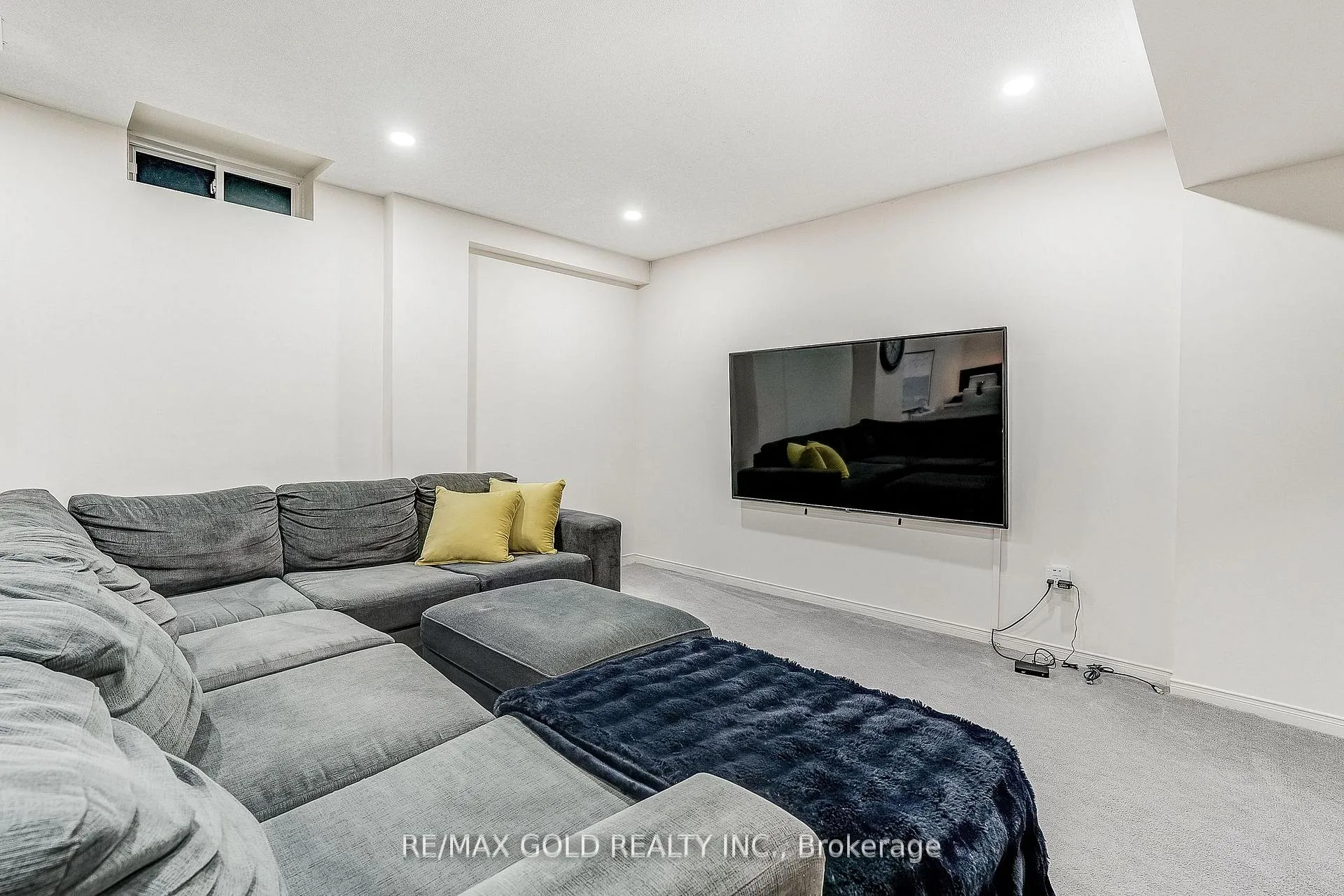 Photo 42 of 552 Bessborough Drive, Milton, Harrison — HOMEH