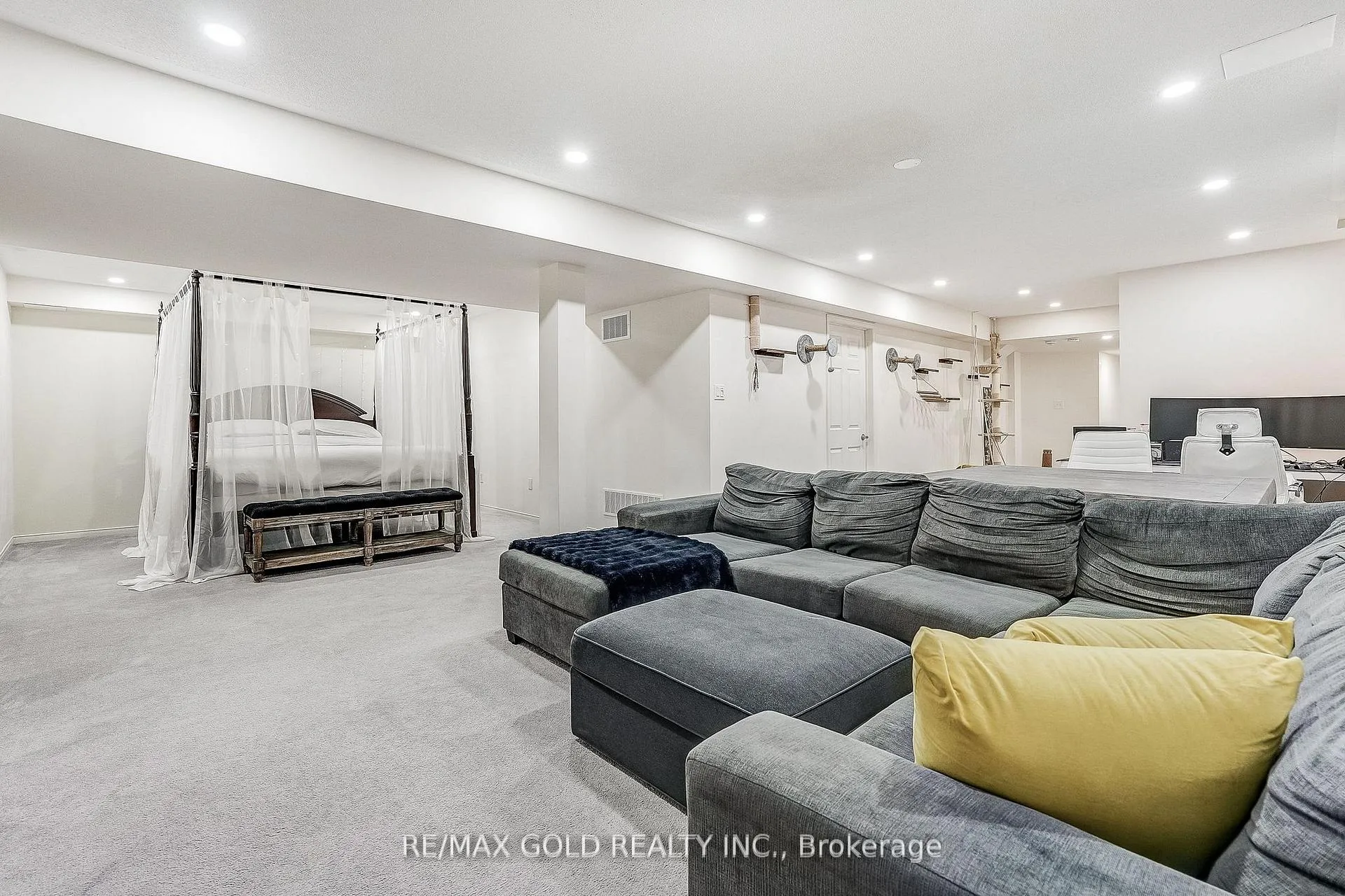 Photo 43 of 552 Bessborough Drive, Milton, Harrison — HOMEH