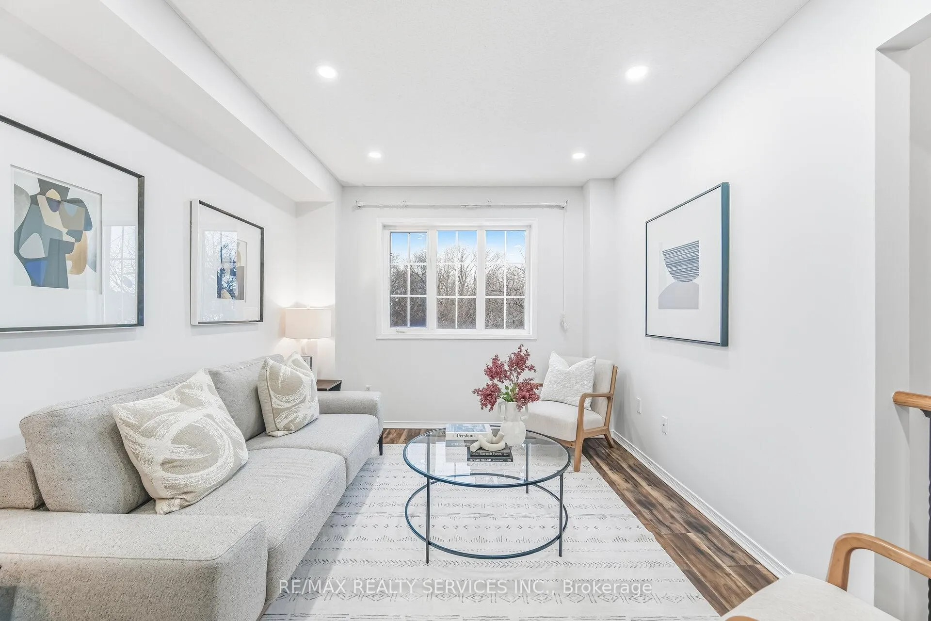 Photo 11 of 138 Parktree Drive, Vaughan, Maple — HOMEH