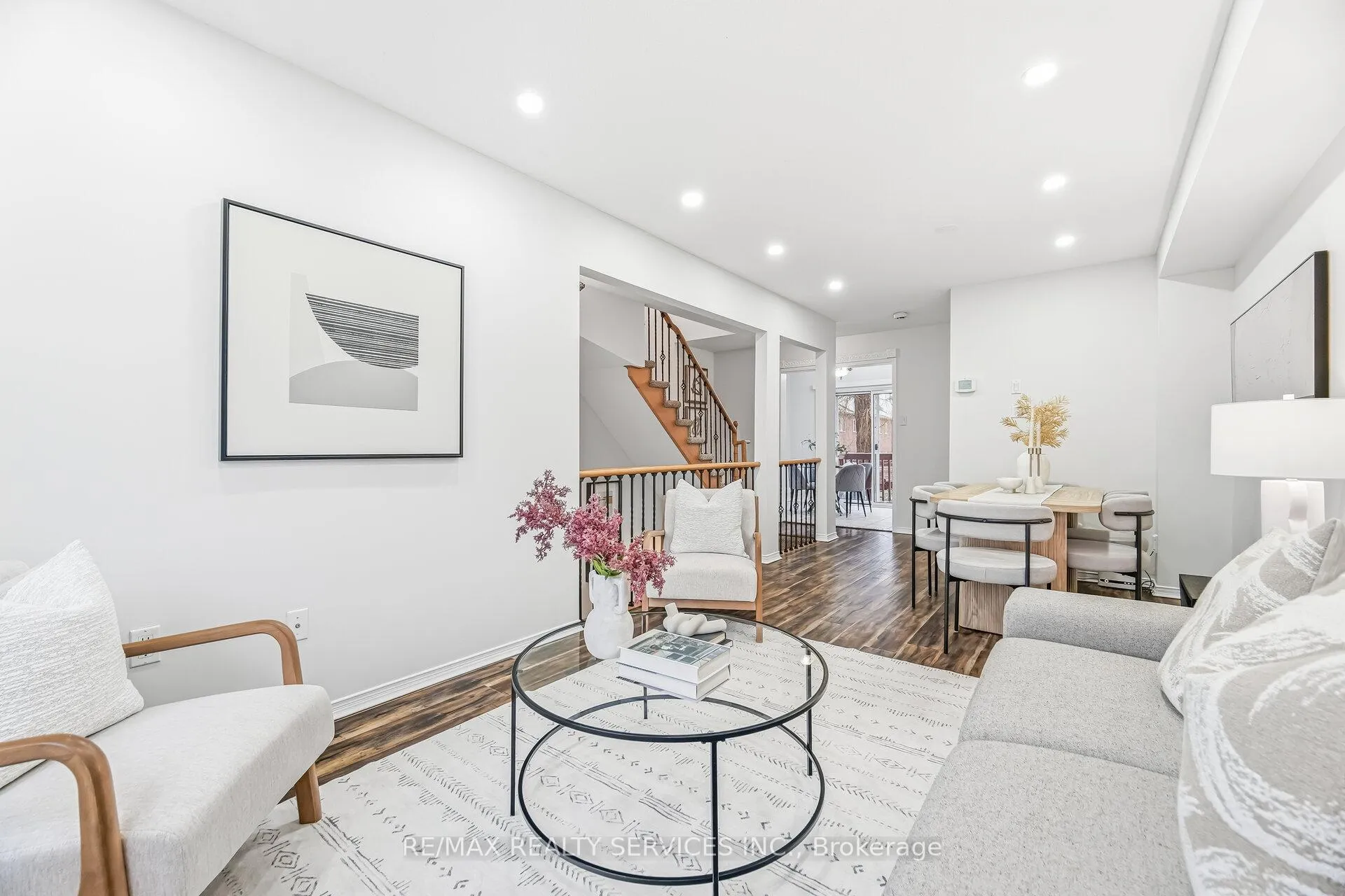 Photo 13 of 138 Parktree Drive, Vaughan, Maple — HOMEH