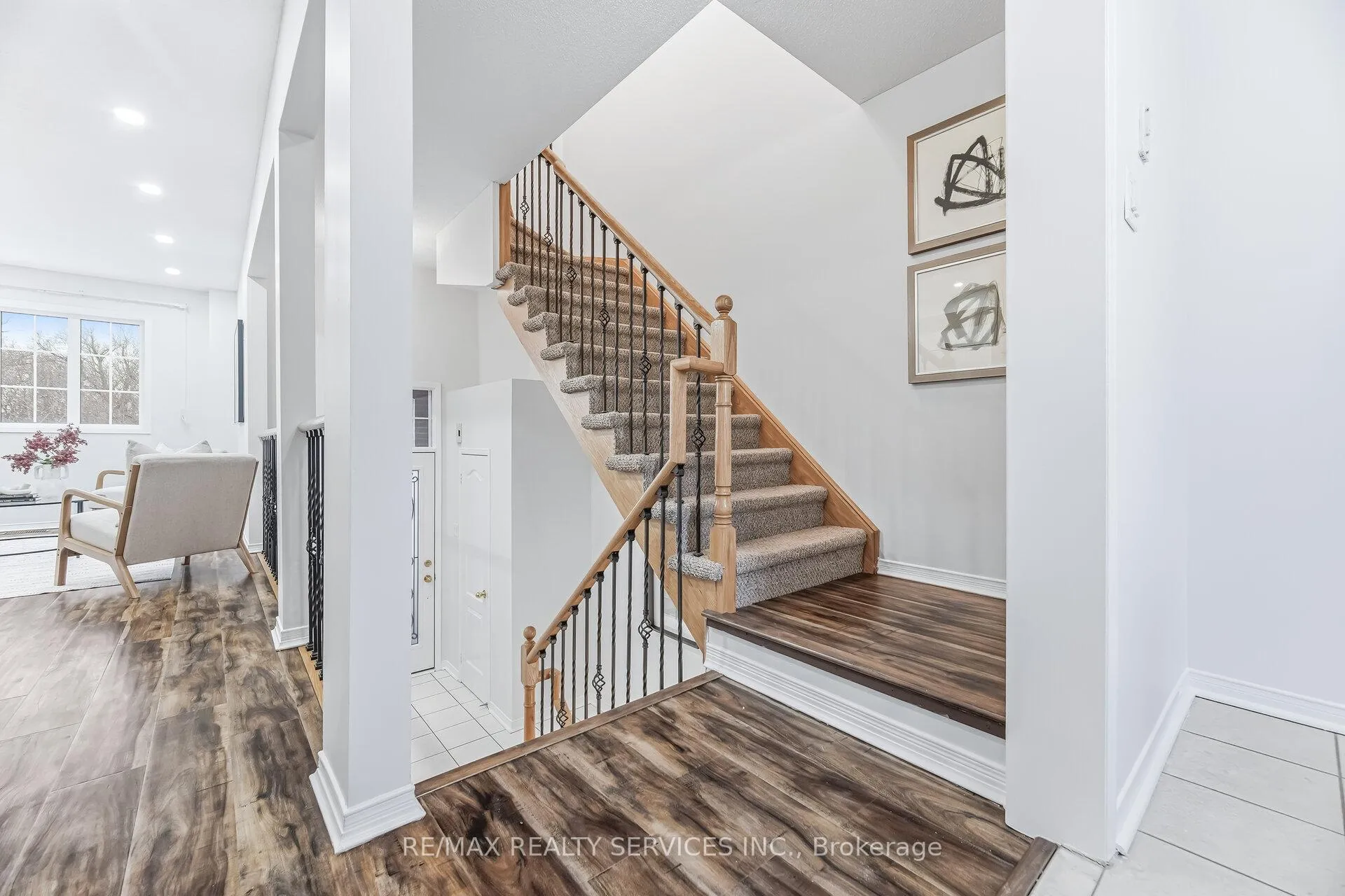 Photo 18 of 138 Parktree Drive, Vaughan, Maple — HOMEH