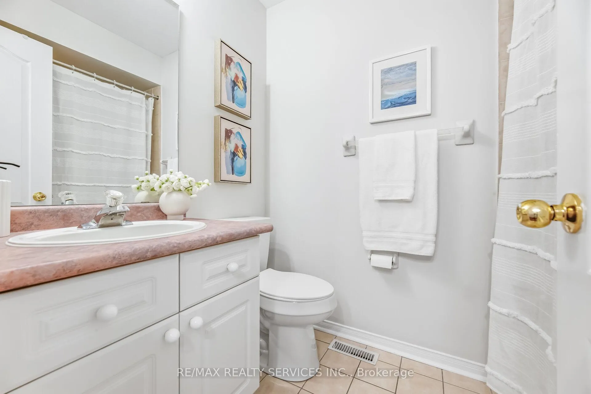 Photo 27 of 138 Parktree Drive, Vaughan, Maple — HOMEH
