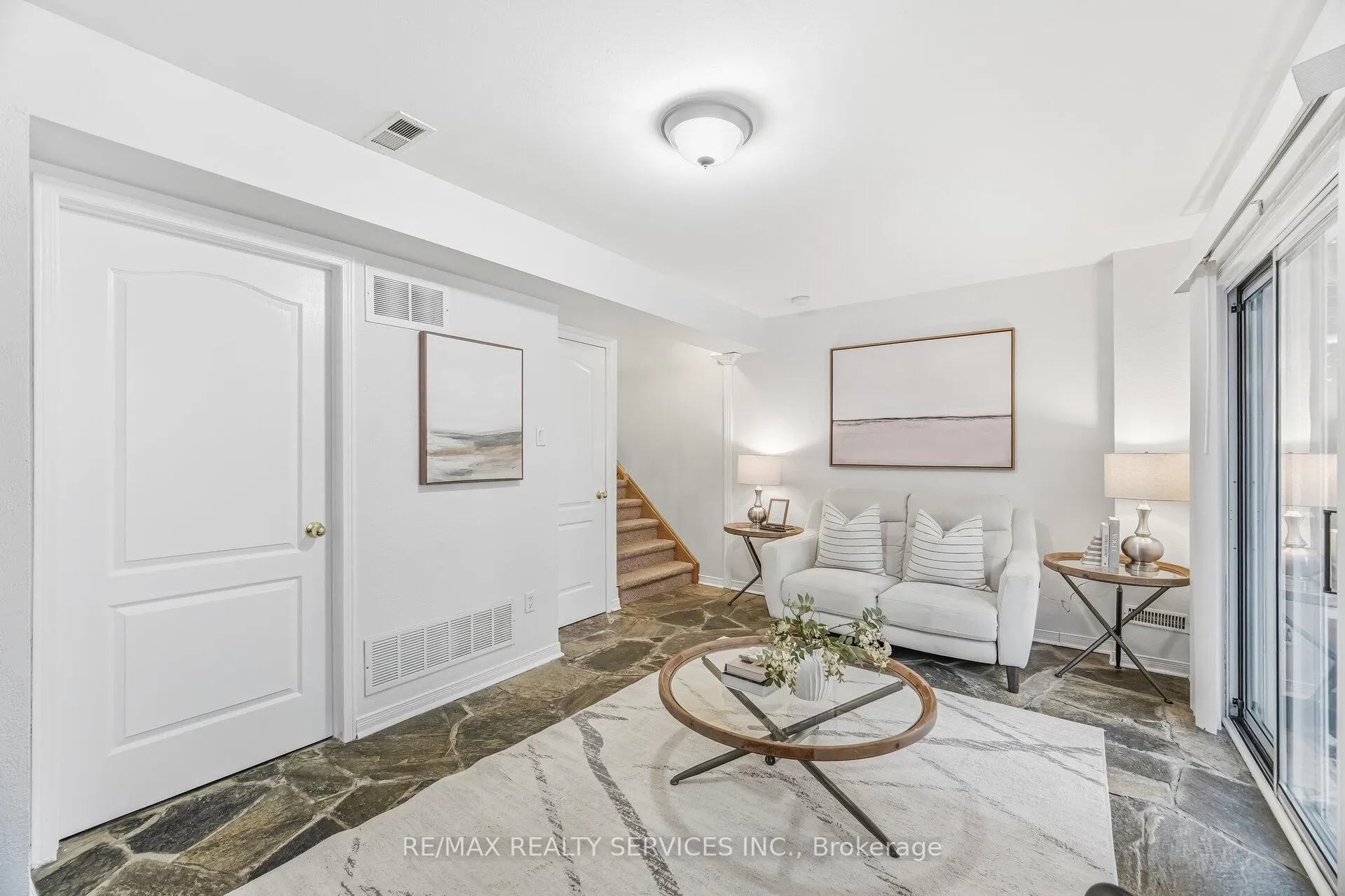 Photo 29 of 138 Parktree Drive, Vaughan, Maple — HOMEH