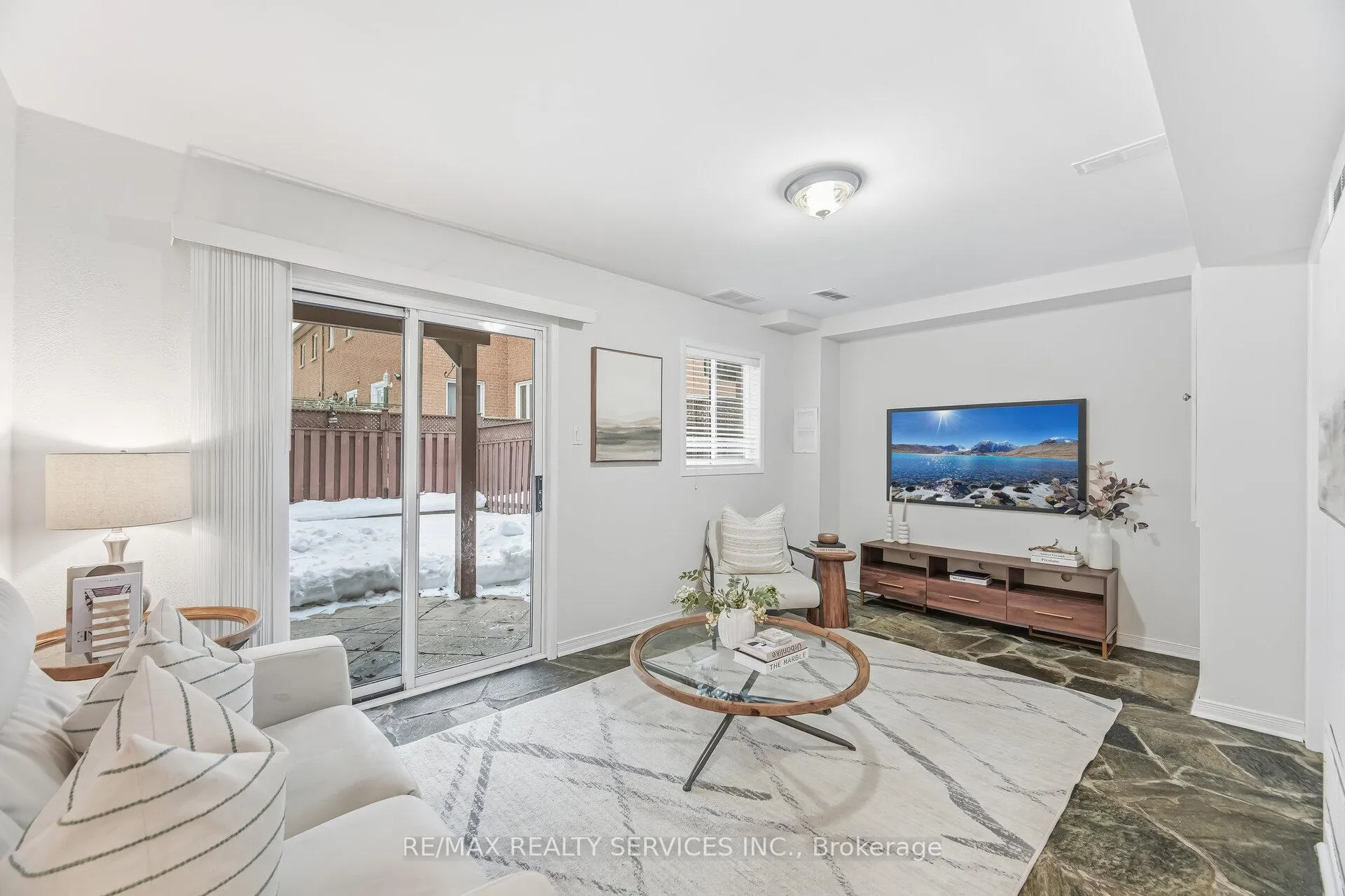 Photo 30 of 138 Parktree Drive, Vaughan, Maple — HOMEH