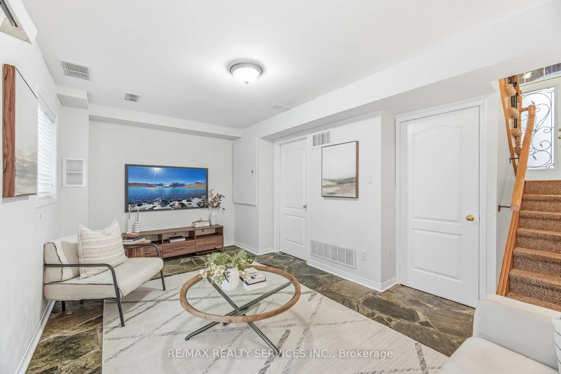 Photo 31 of 138 Parktree Drive, Vaughan, Maple — HOMEH