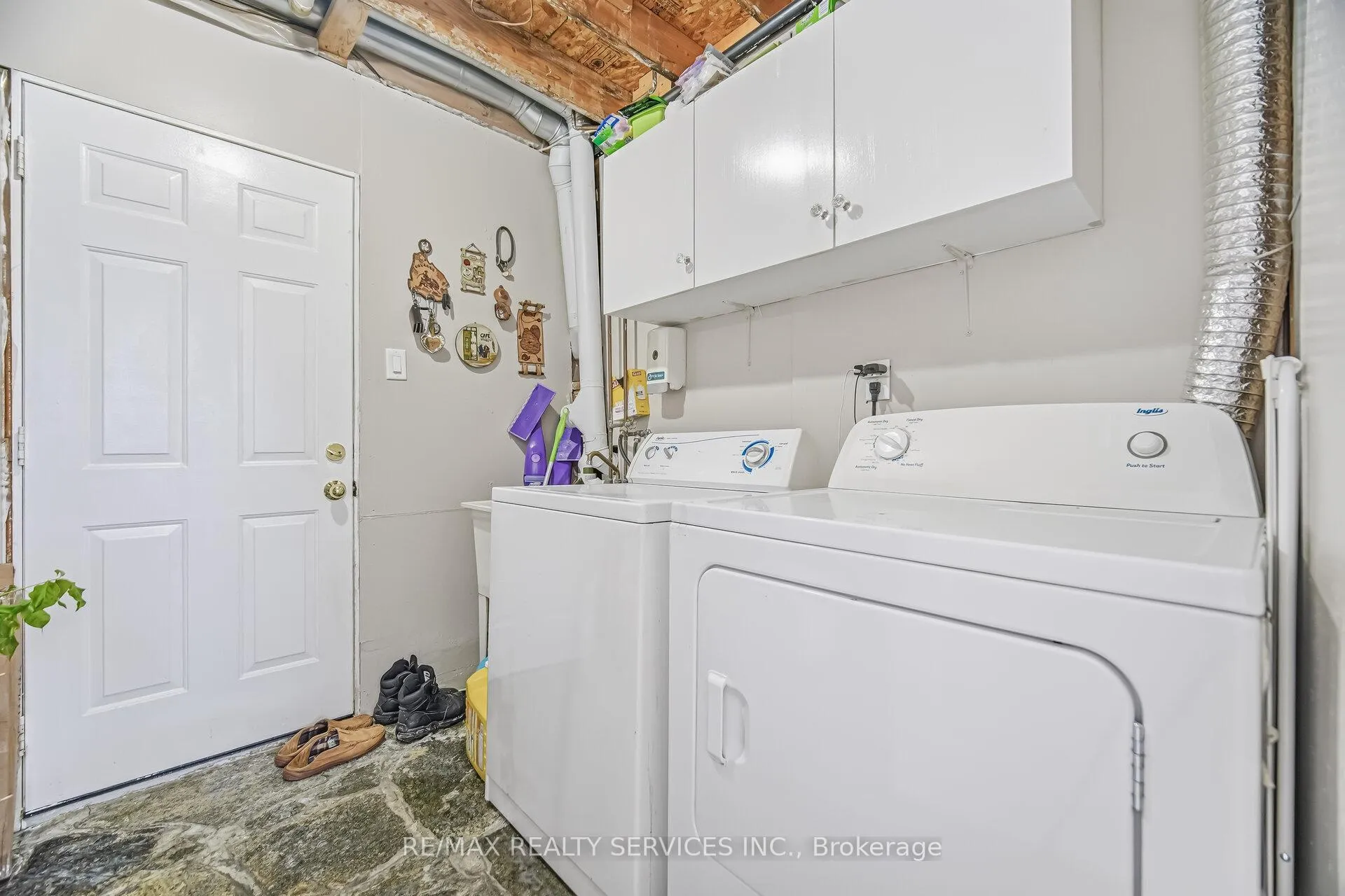 Photo 33 of 138 Parktree Drive, Vaughan, Maple — HOMEH